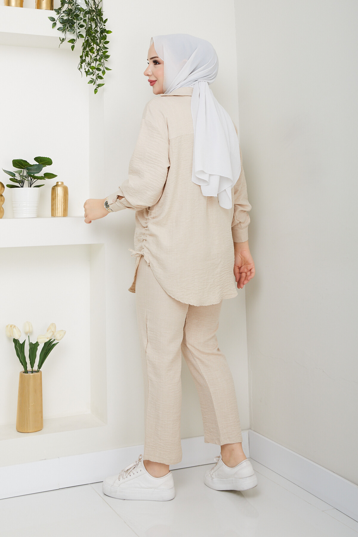 YANLARI SIKTIRMALI TAKIM-KREM