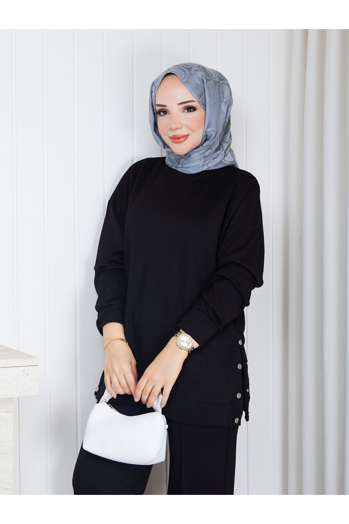 0016-Çıtçıtlı Takım-Siyah