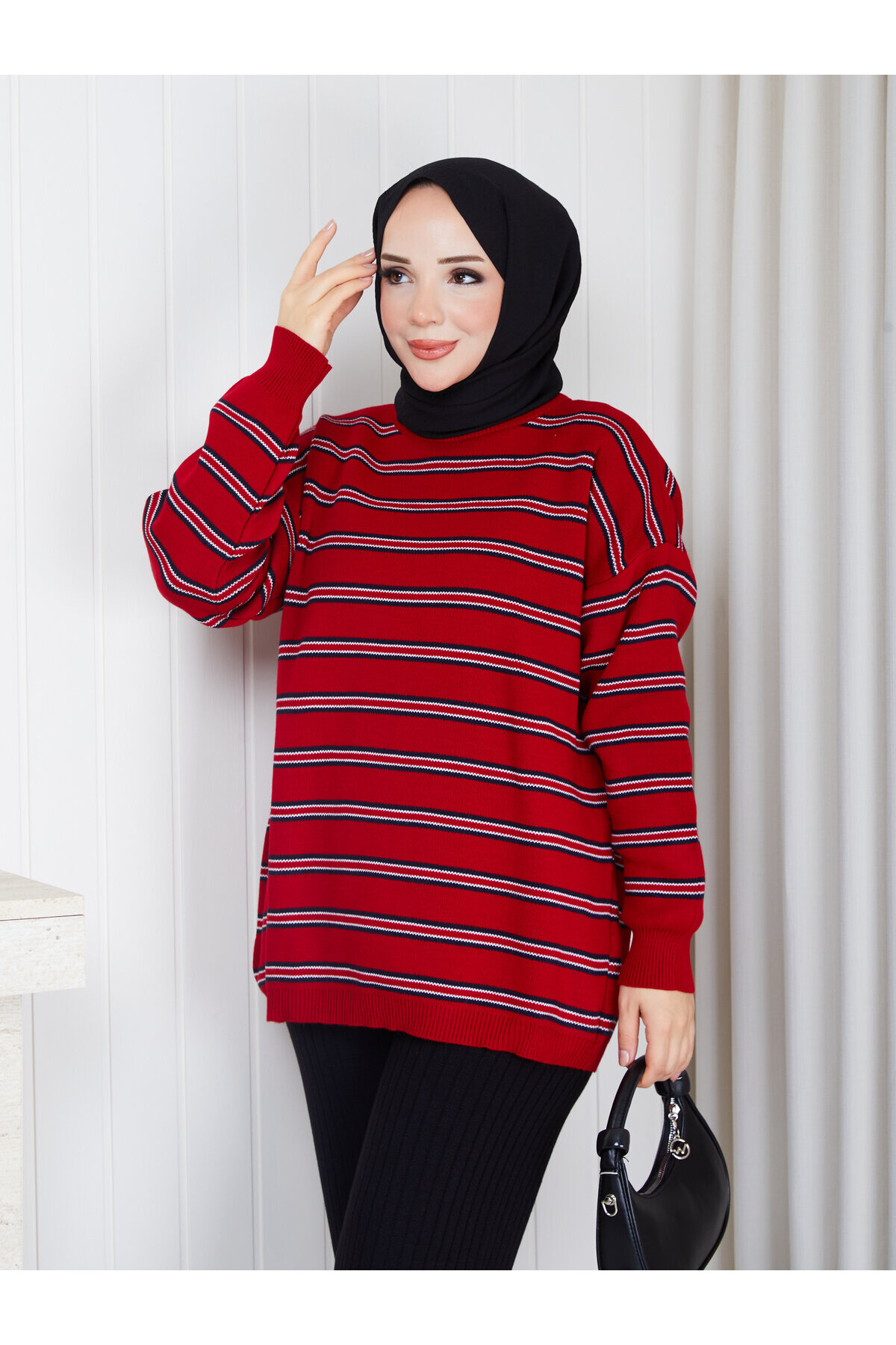 0303 Çizgili Oversize Triko Kazak – Kırmızı