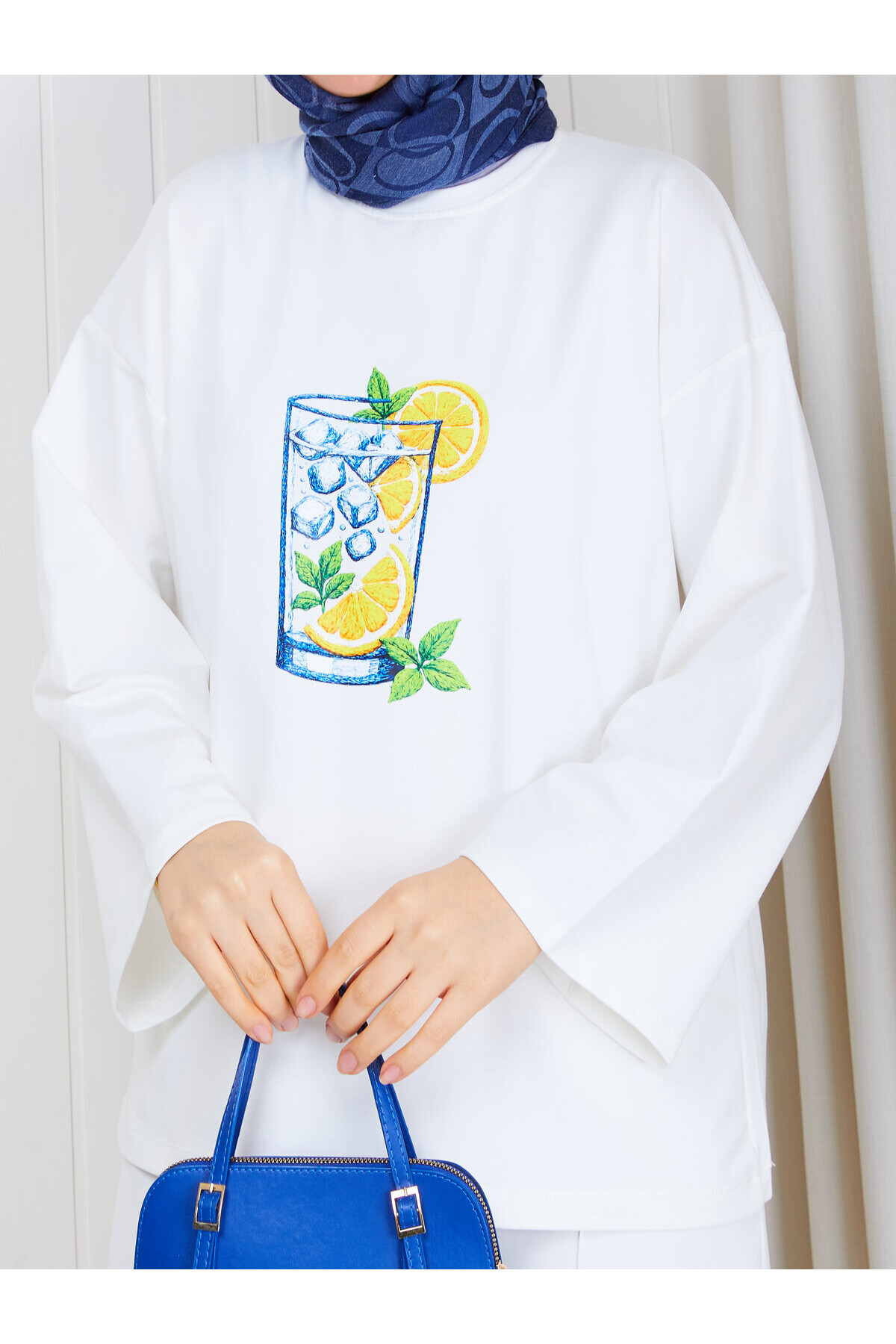 1013 Limon Baskılı İki İplik Oversize Sweatshirt – Beyaz