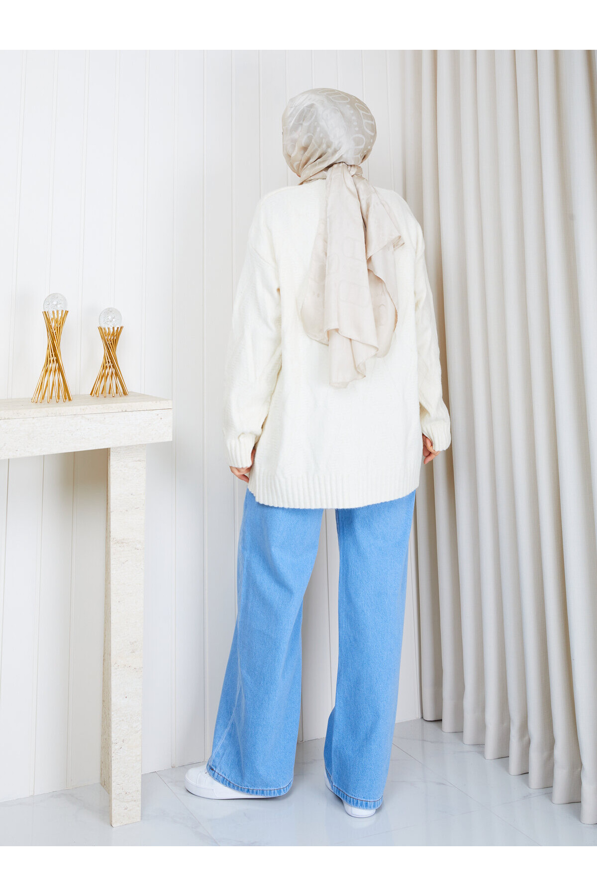 1325 Saç Örgü Desenli Oversize Triko Kazak – Ekru