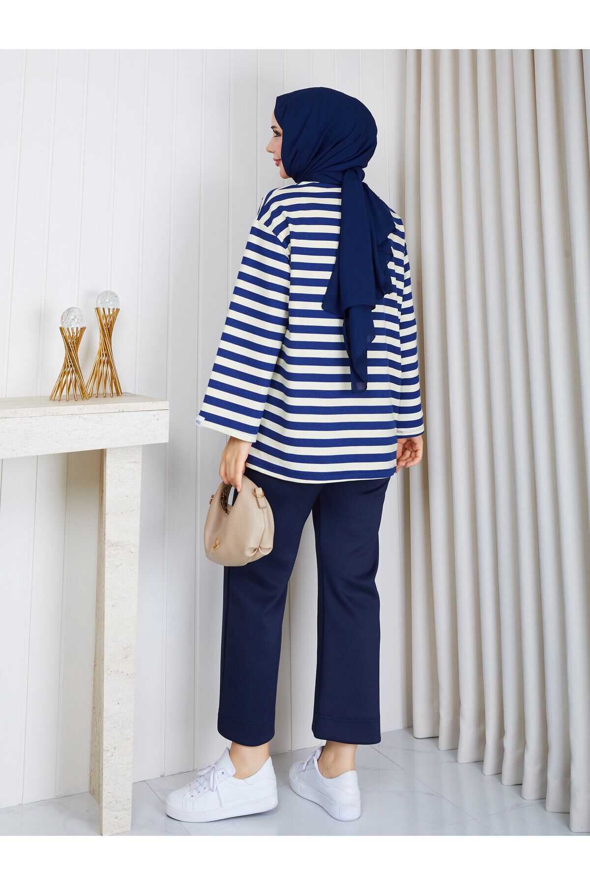 1482 Ekru Lacivert Çizgili Oversize İki İplik Penye Tunik