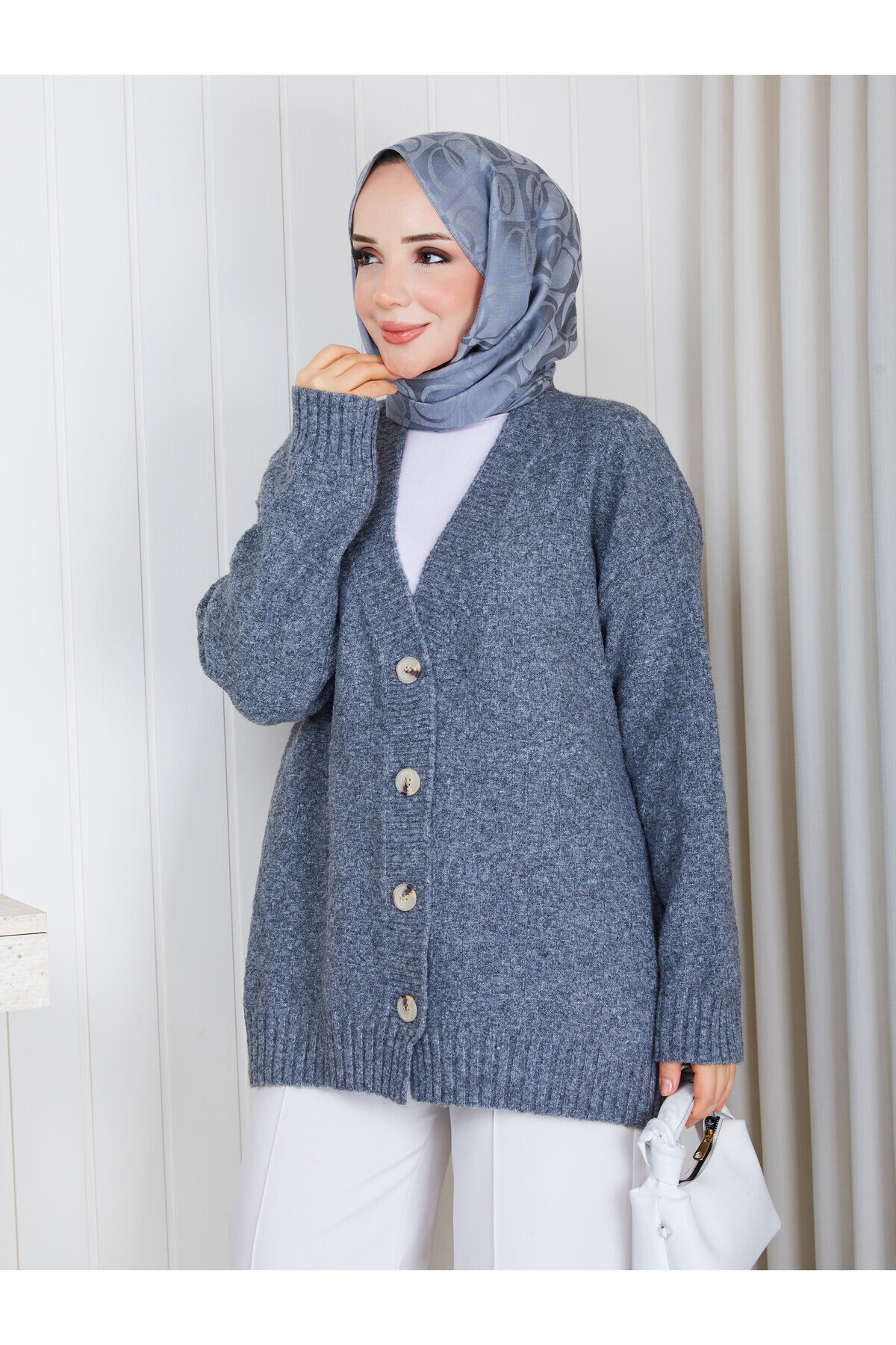 3002 Soft Touch Düğmeli Oversize Triko Hırka – Gri