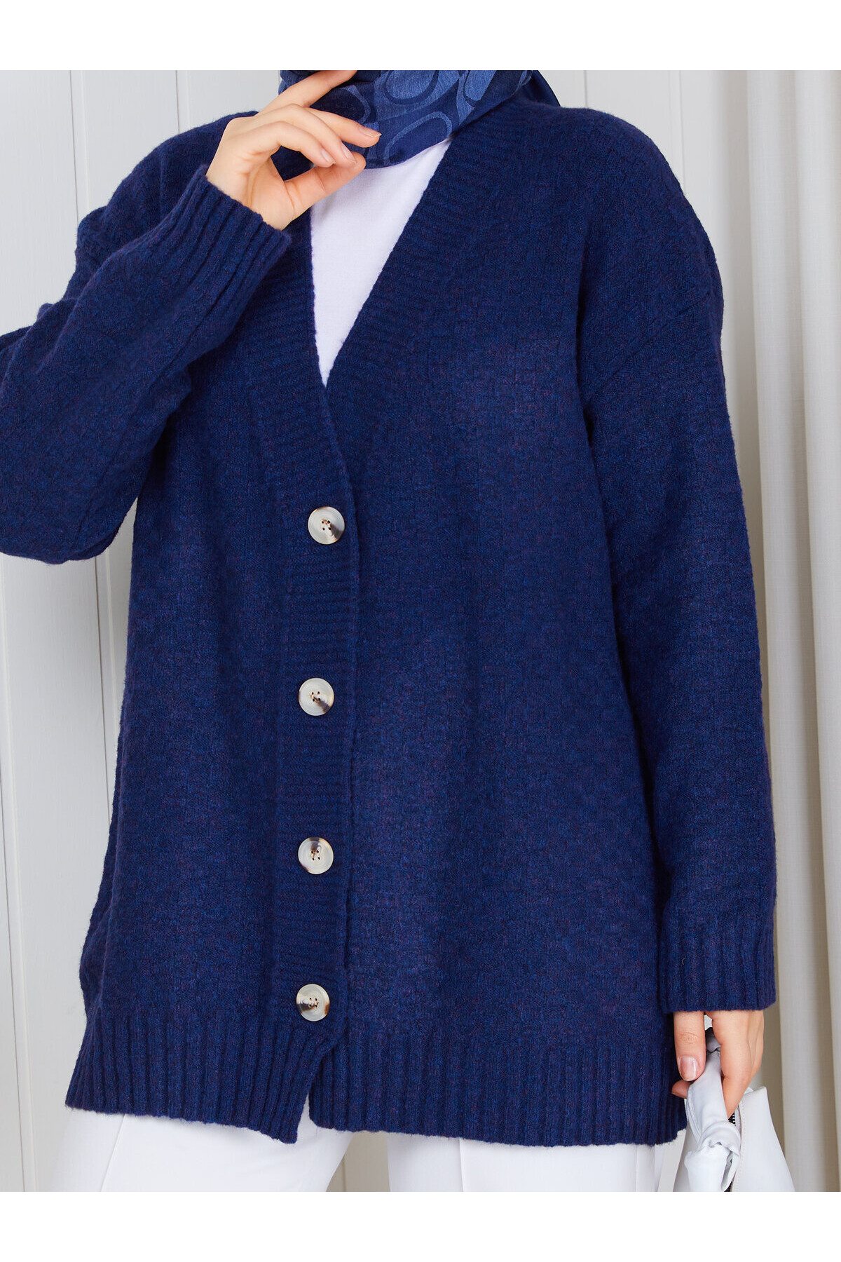 3004 Soft Touch Düğmeli Oversize Triko Hırka – Lacivert