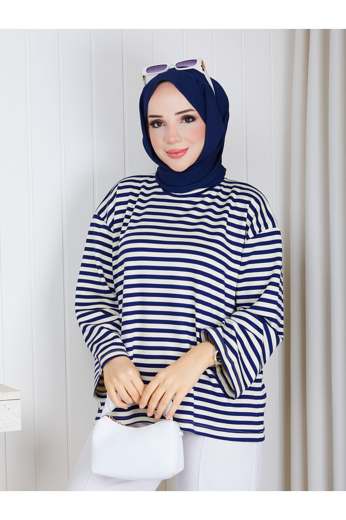 6007 Lacivert Ekru Çizgili Oversize Oysho Kumaş Bluz