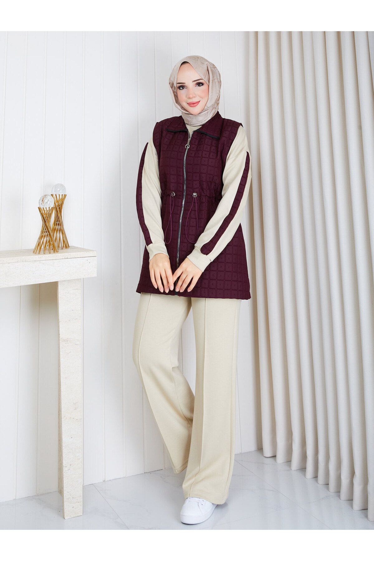 7003 Bordo Kapitone Yelekli 3’lü Spor Takım – Taş-Bordo