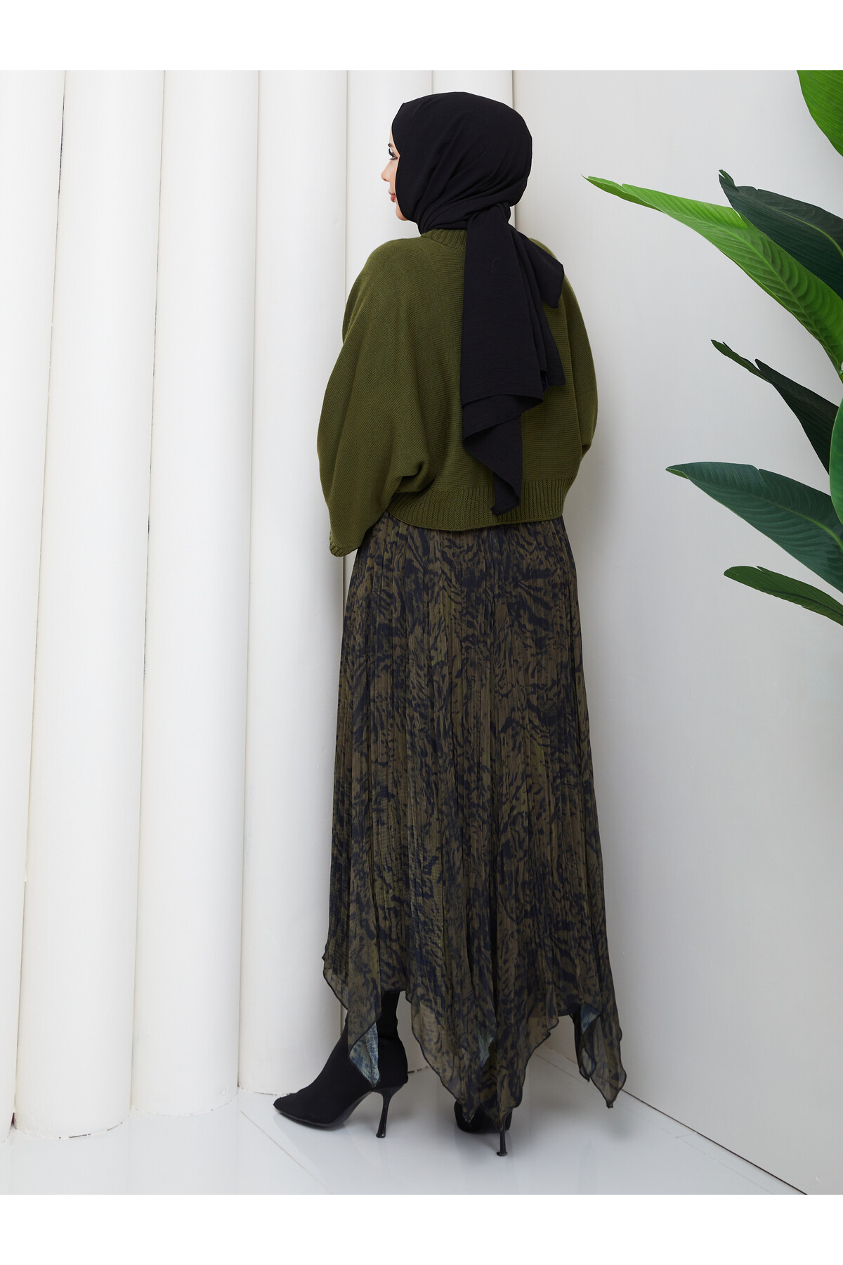 ASİMETRİK ETEK CROP KAZAK KOMBİN - YEŞİL