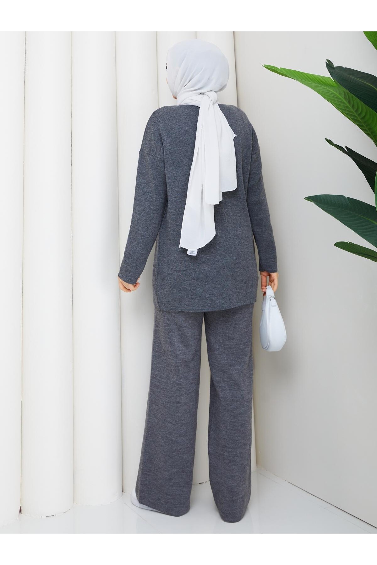 BAĞCIK DETAY TRİKO TAKIM -GRİ