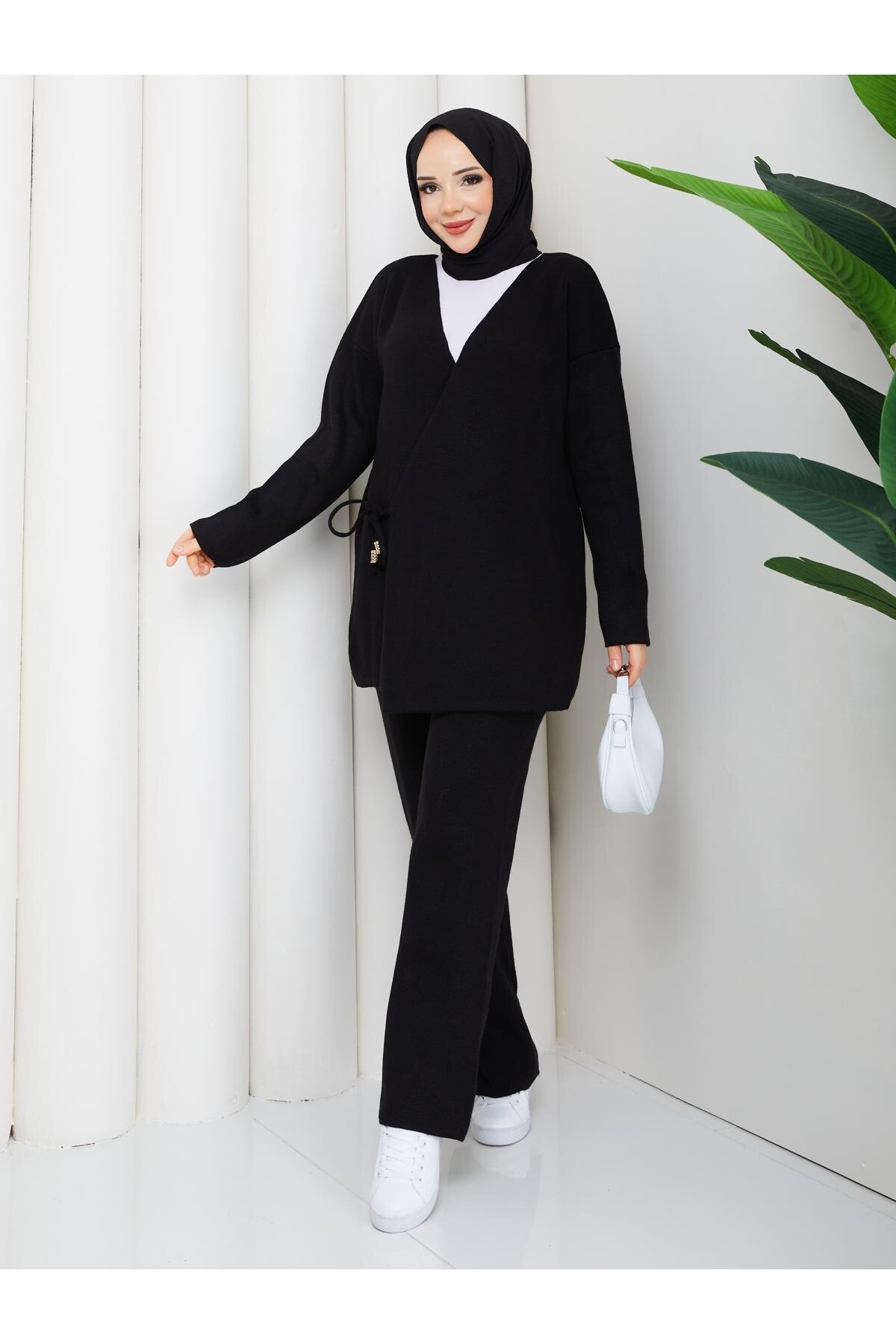 BAĞCIK DETAY TRİKO TAKIM -SİYAH
