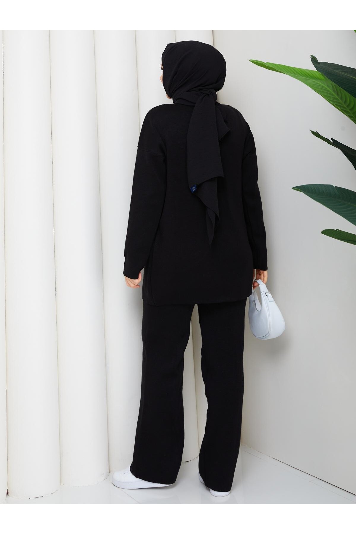 BAĞCIK DETAY TRİKO TAKIM -SİYAH