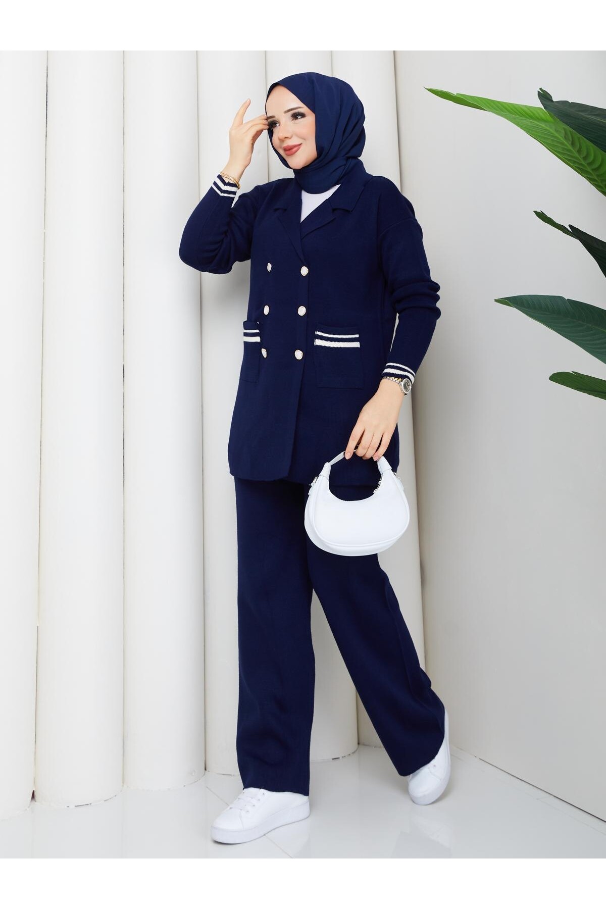 ÇELİK ÖRME DÜĞME DETAY TRİKO TAKIM -LACİVERT