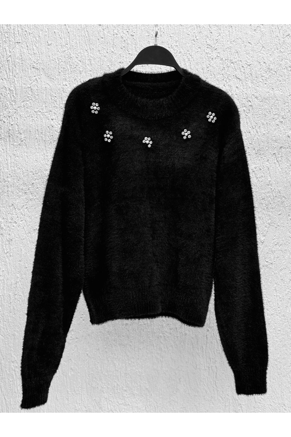 Çiçek Taş Desen Tüy Kazak Siyah