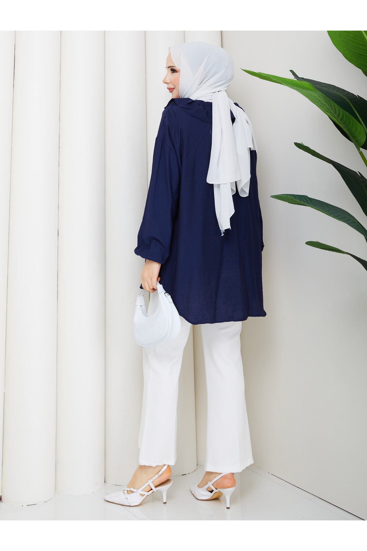 ÇİLEK FIRFIRLI DÜĞMELİ GÖMLEK - LACİVERT