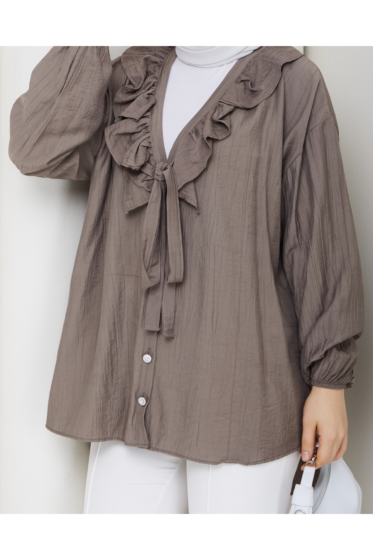 ÇİLEK FIRFIRLI DÜĞMELİ GÖMLEK - VİZON