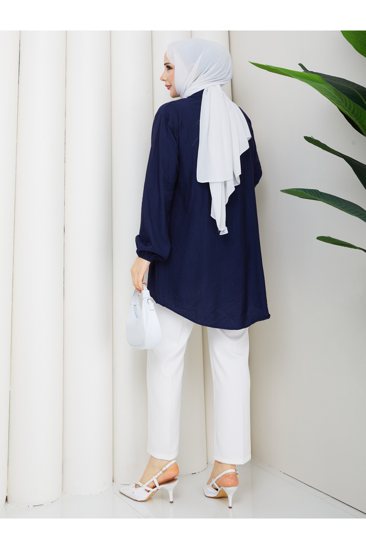 ÇİLEK YAN BAĞLAMALI GÖMLEK KOMBİN - LACİVERT