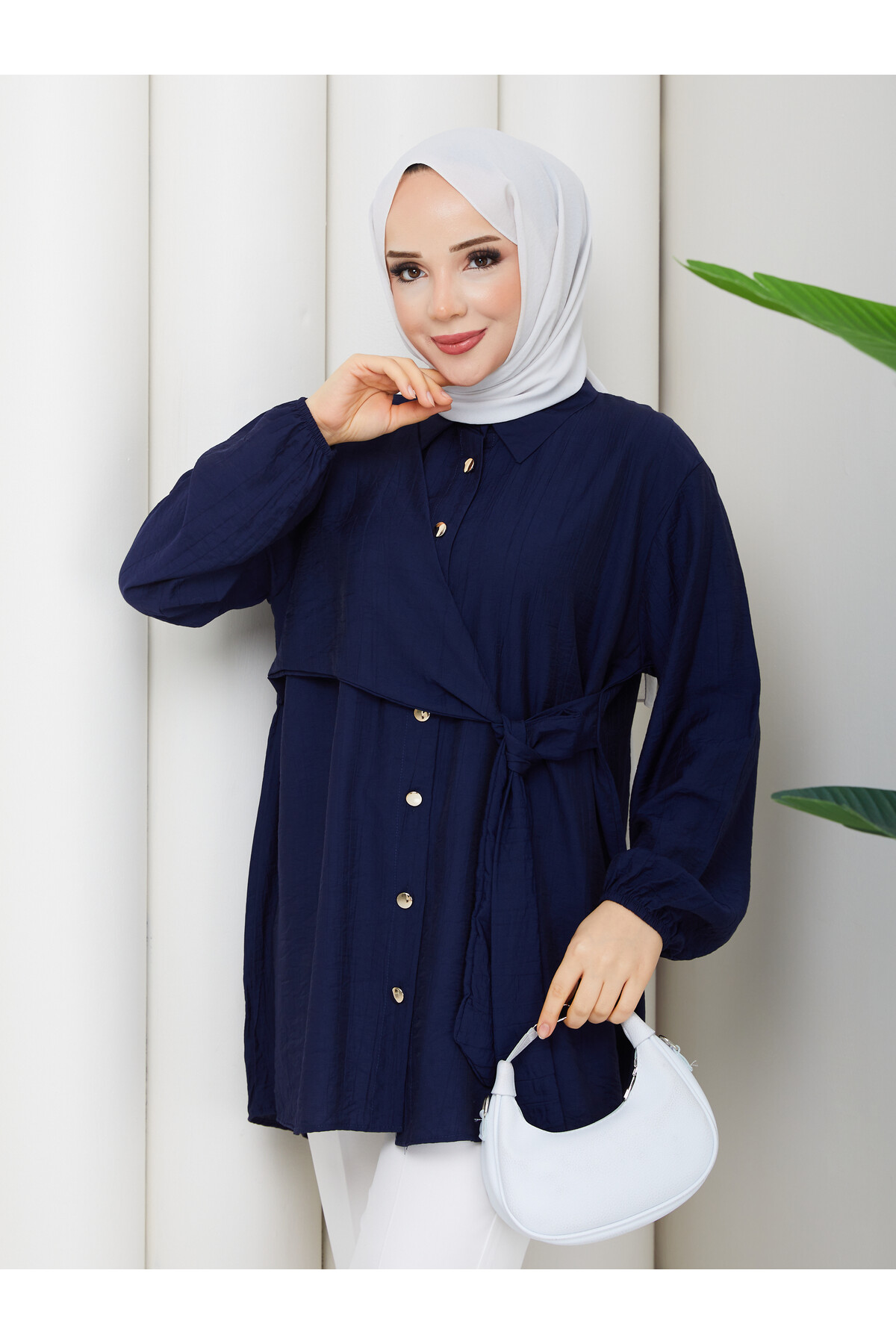 ÇİLEK YAN BAĞLAMALI GÖMLEK KOMBİN - LACİVERT