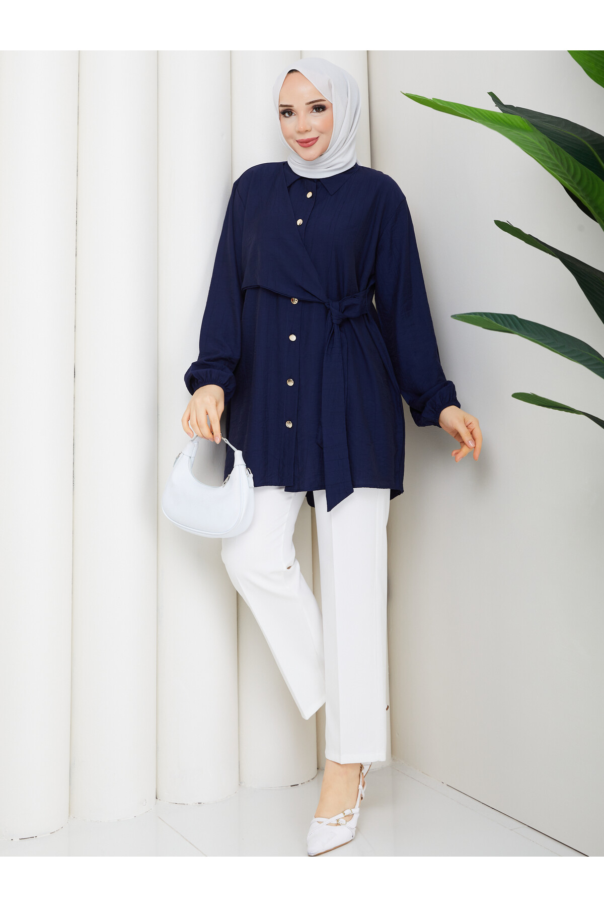 ÇİLEK YAN BAĞLAMALI GÖMLEK KOMBİN - LACİVERT