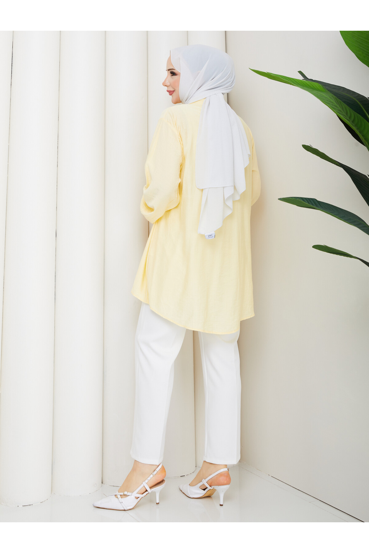 ÇİLEK YAN BAĞLAMALI GÖMLEK KOMBİN - SARI