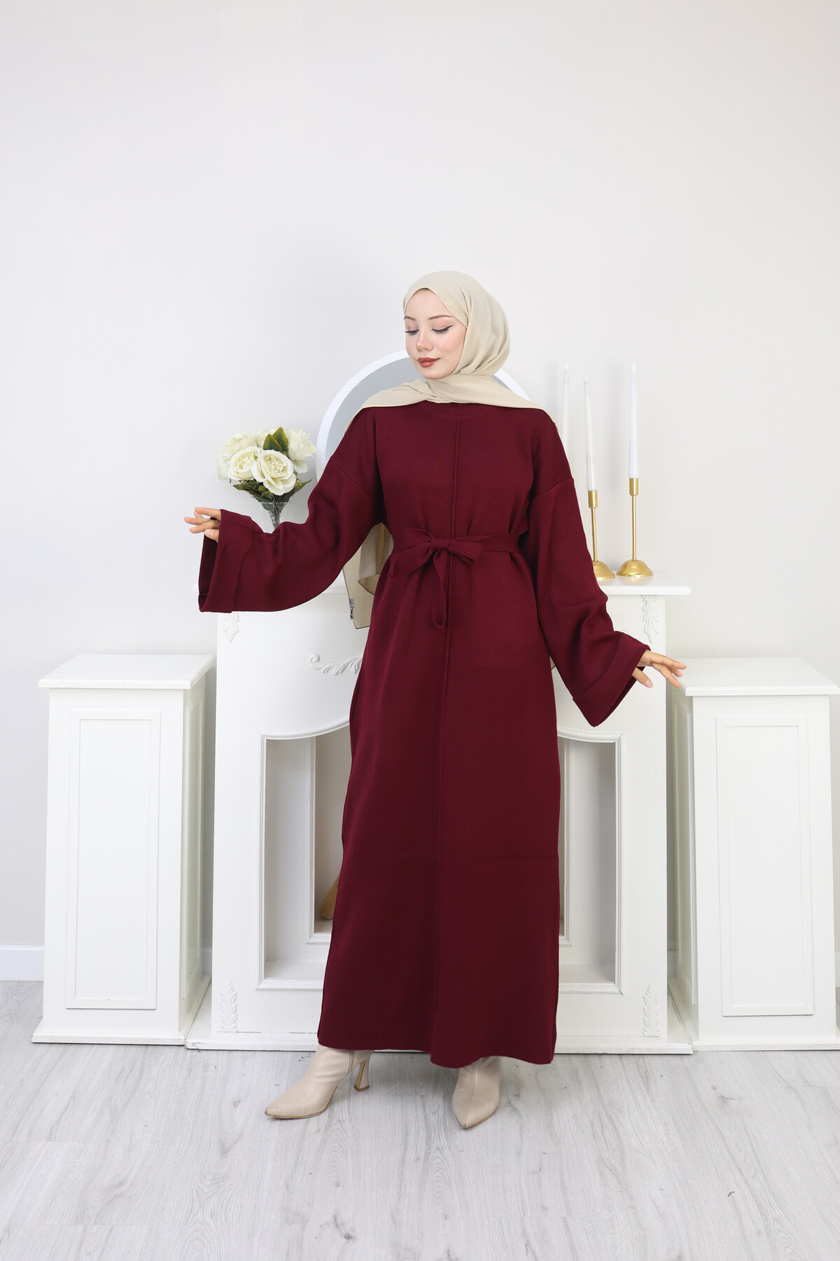 ÇIMALI UZUN KUŞAK DETAYLI ELBİSE-BORDO