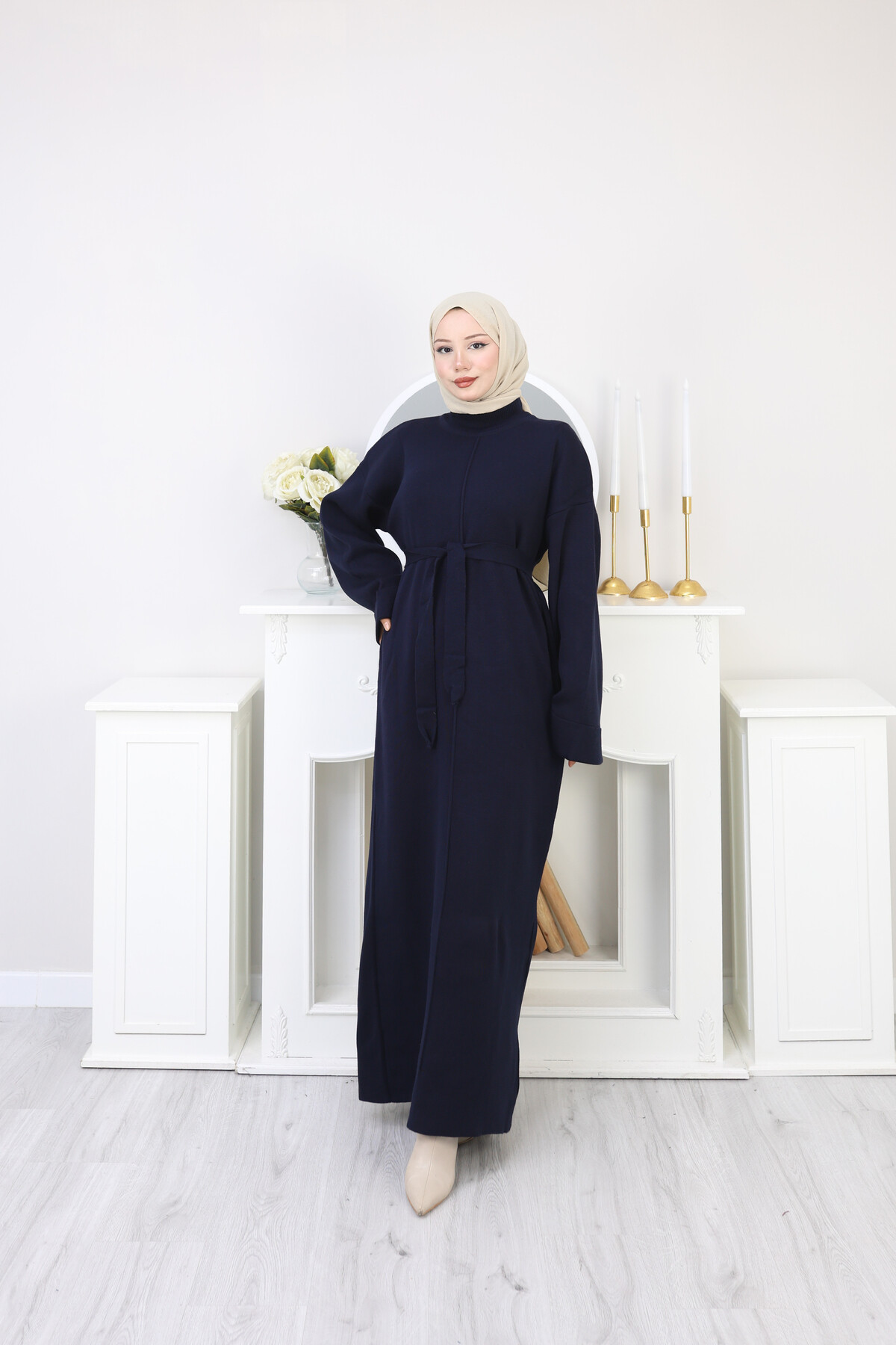 ÇIMALI UZUN KUŞAK DETAYLI ELBİSE-LACİVERT