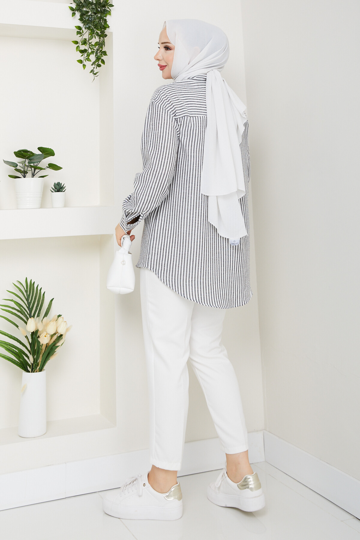 ÇİZGİLİ TEK CEP GÖMLEK-SİYAH