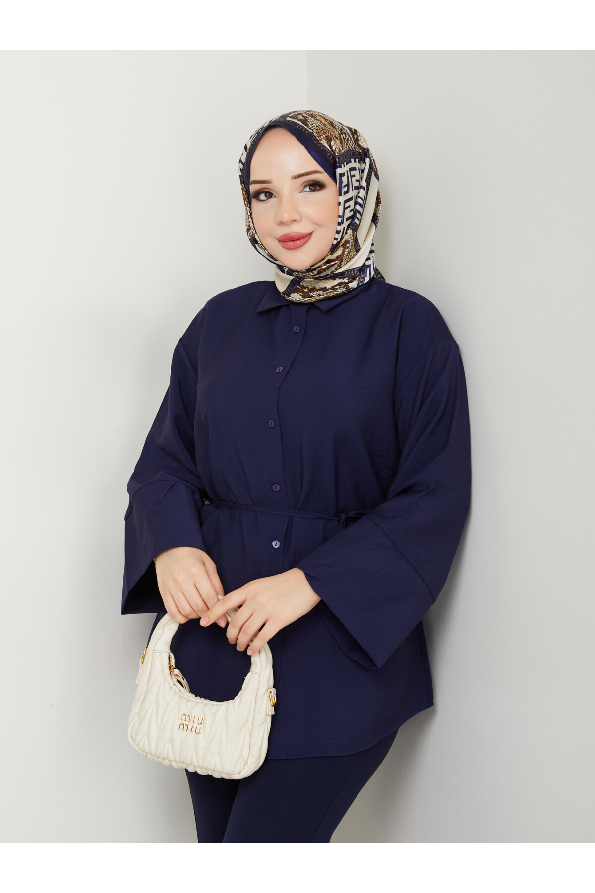 ÇZG LİLYUM GÖMLEK-LACİVERT