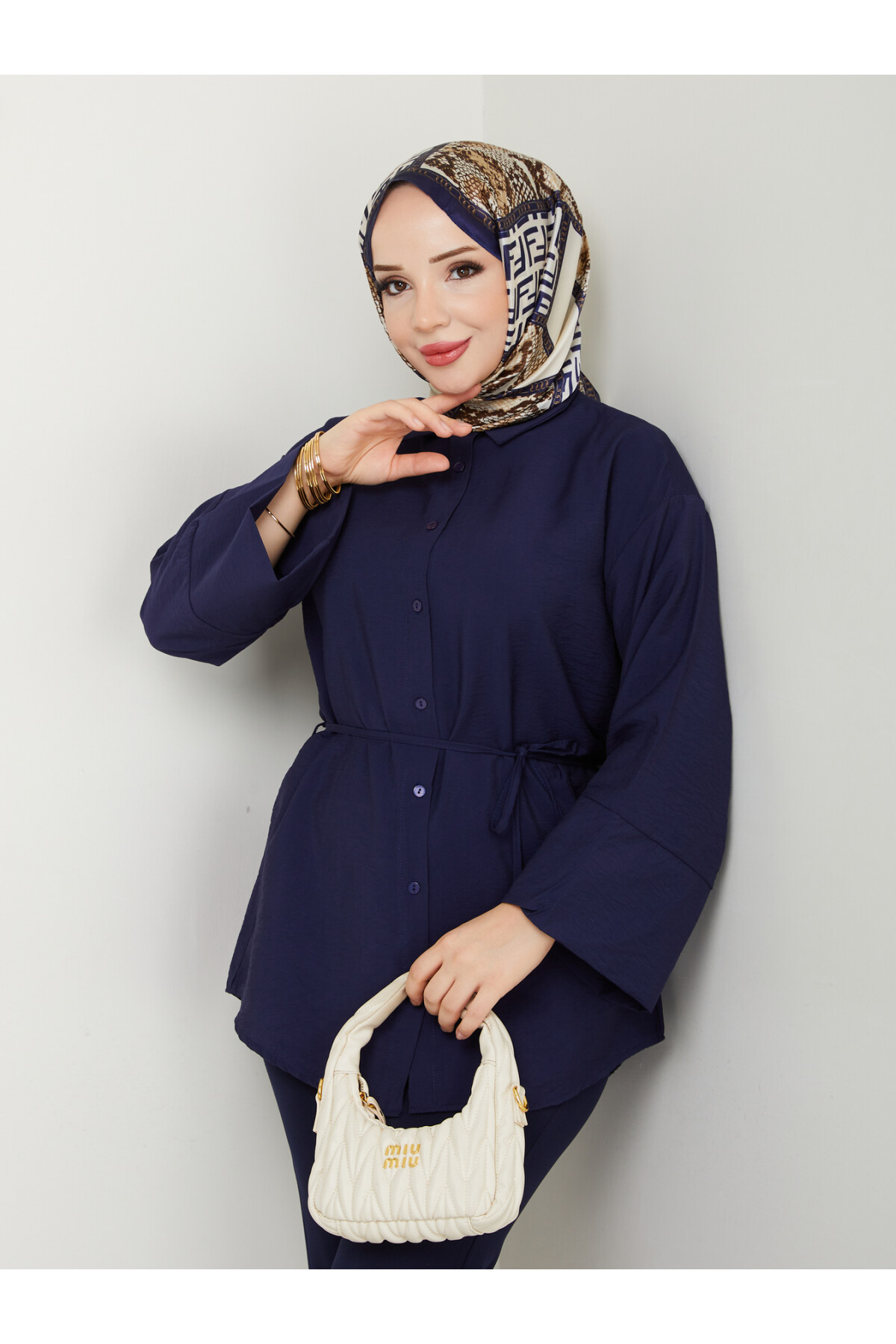 ÇZG LİLYUM GÖMLEK-LACİVERT