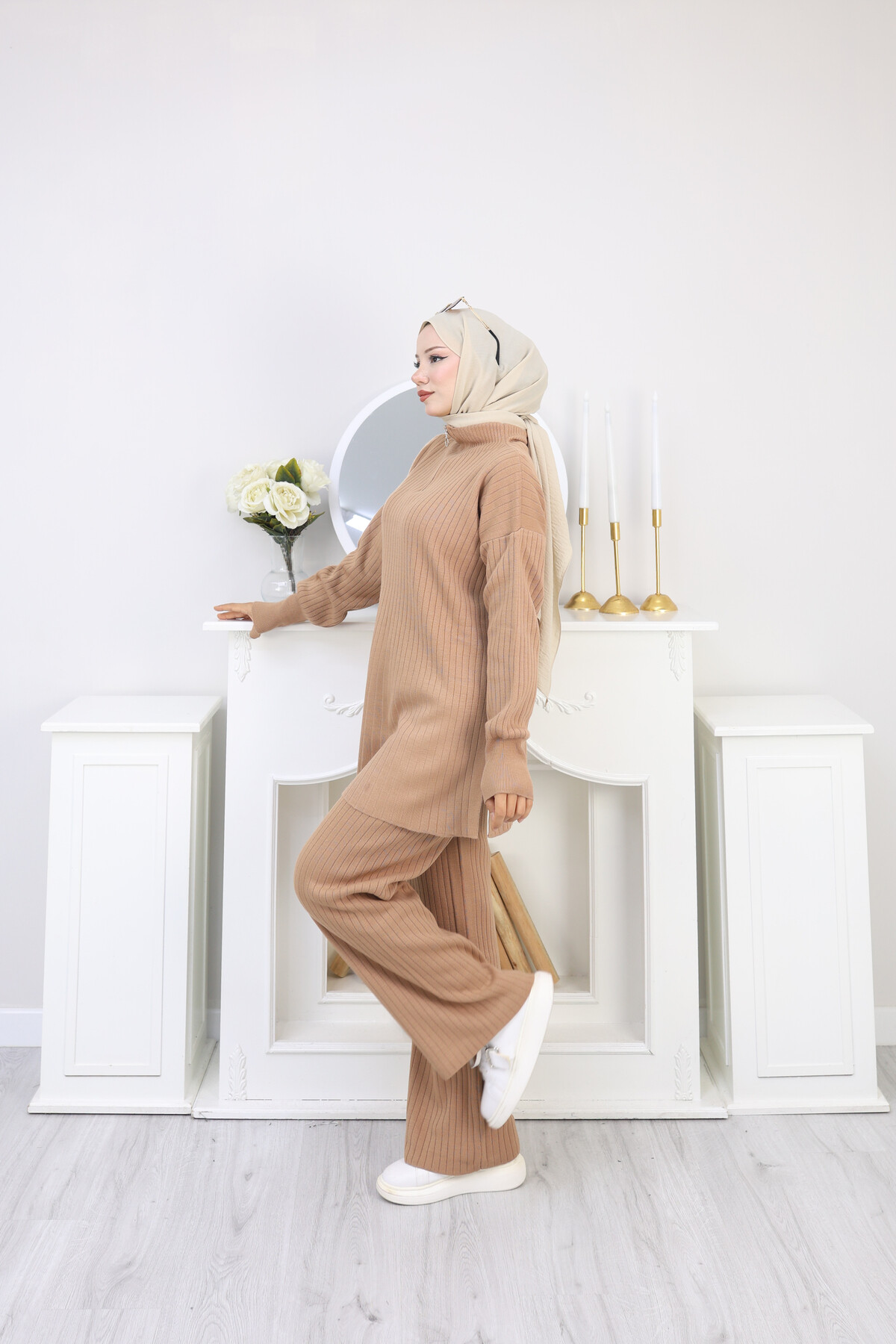 FERMUAR DETAY TRİKO TAKIM - CAMEL