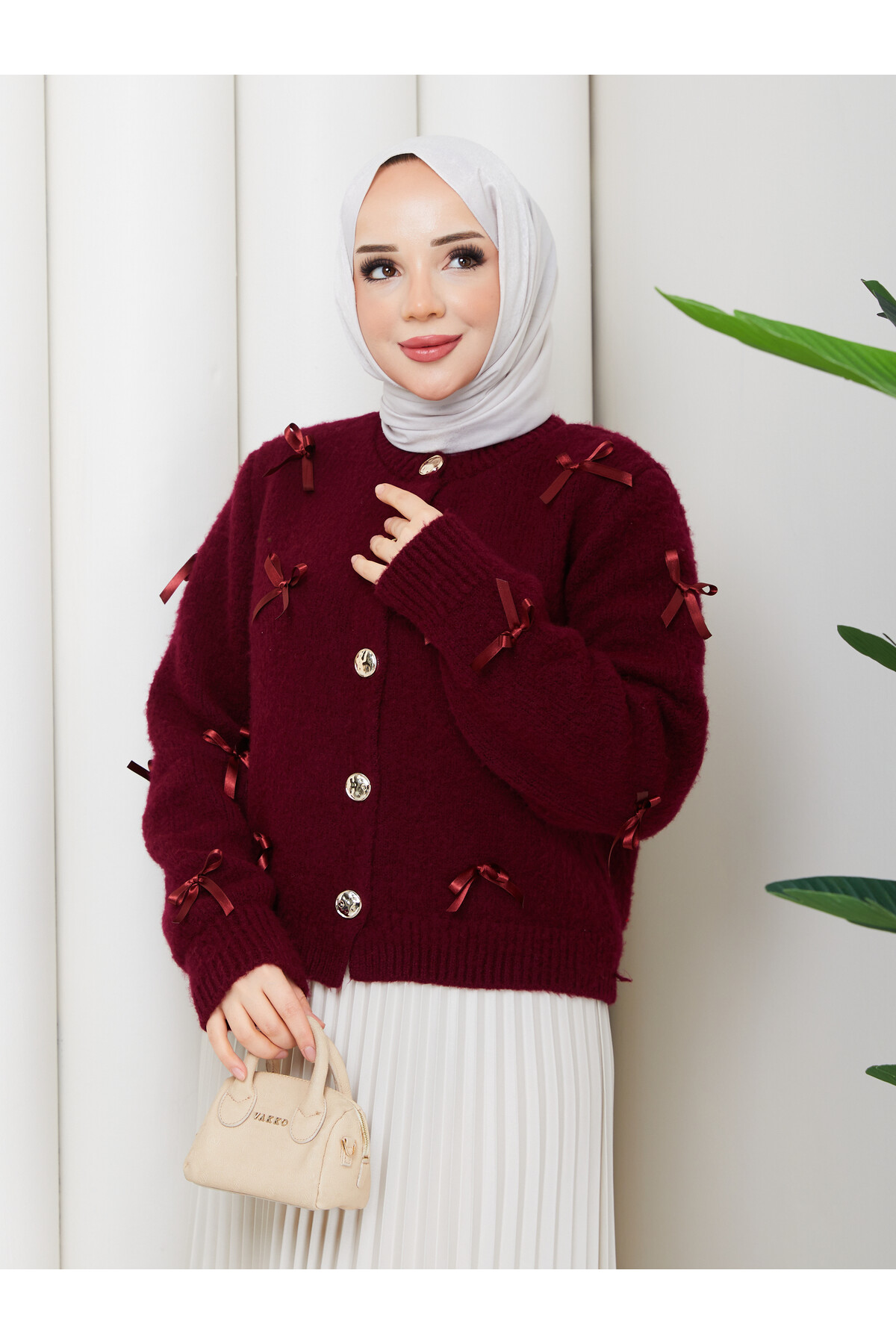 FİYONKLU TRİKO HIRKA - BORDO