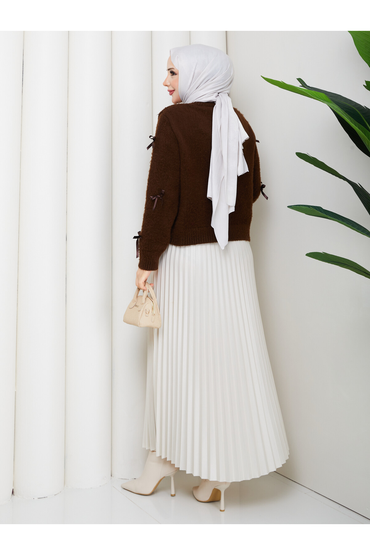 FİYONKLU TRİKO HIRKA ETEK KOMBİN - ACI KAHVE