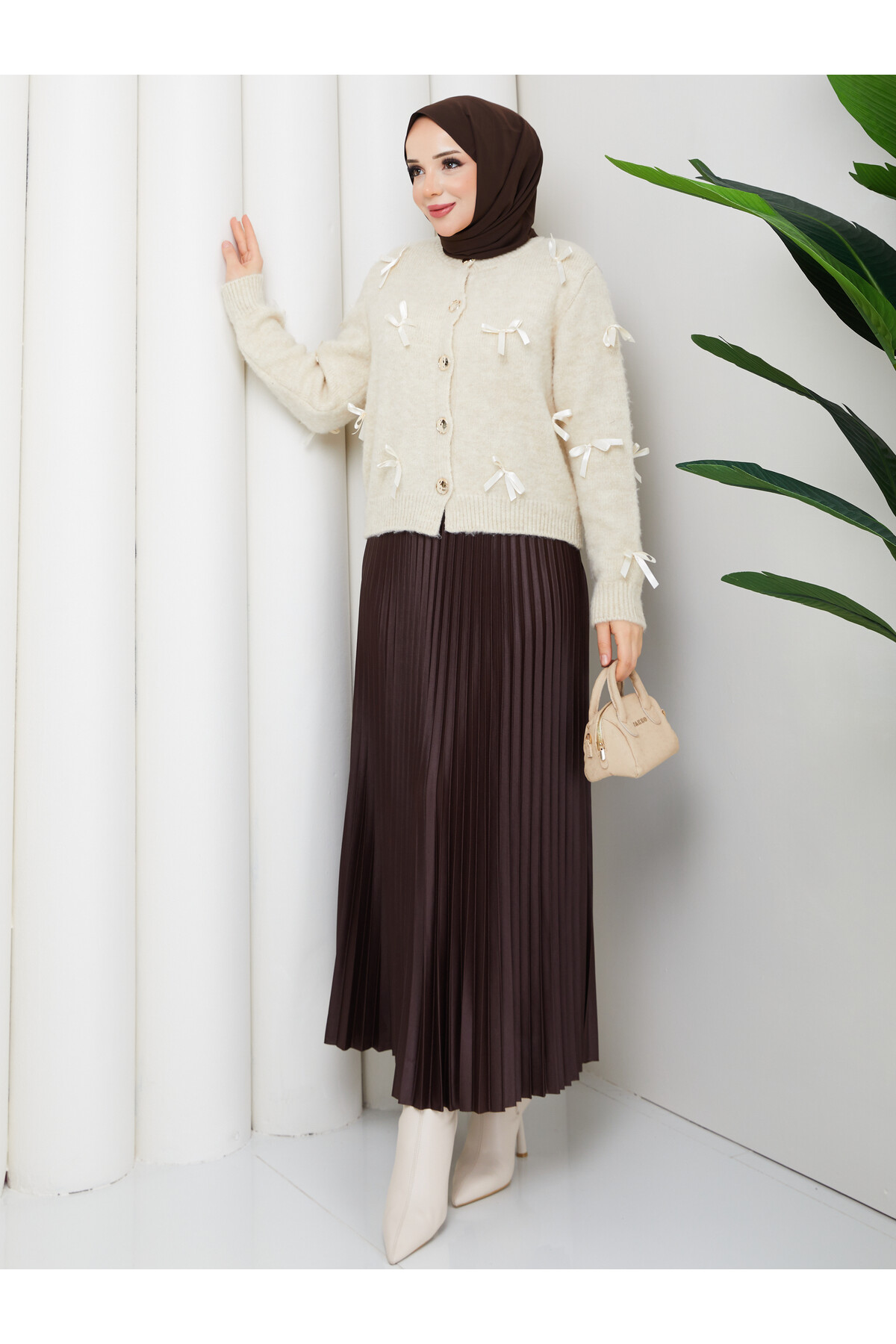 FİYONKLU TRİKO HIRKA ETEK KOMBİN - KREM