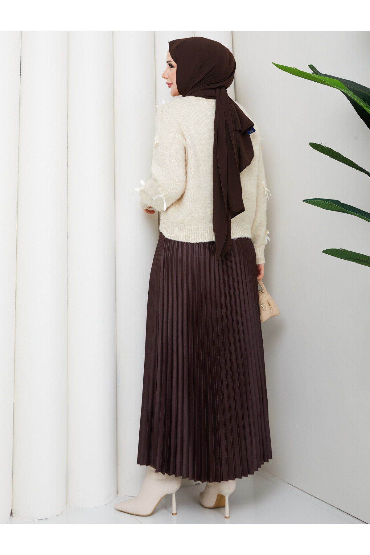 FİYONKLU TRİKO HIRKA ETEK KOMBİN - KREM