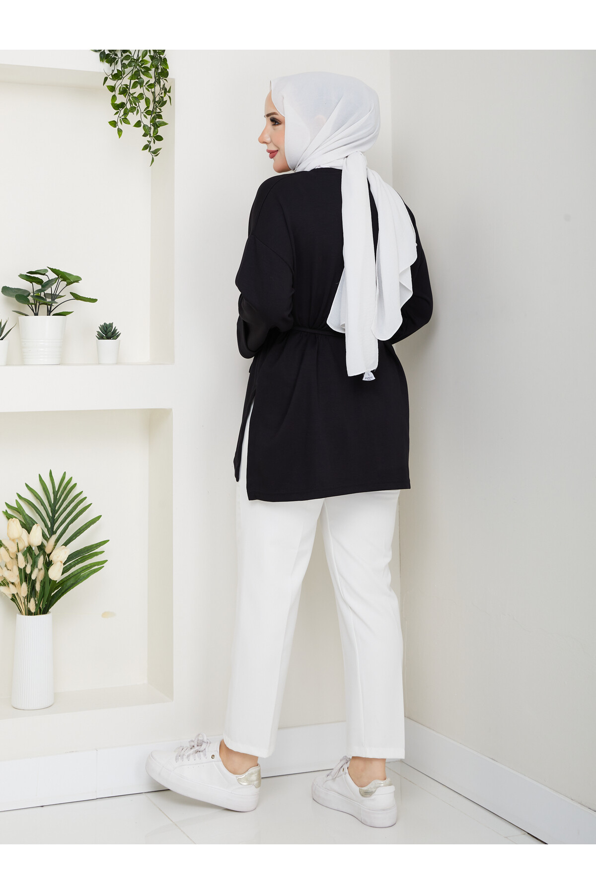 İP BAĞLAMALI  OYSHO YIRTMAÇLI TÜNİK -SİYAH