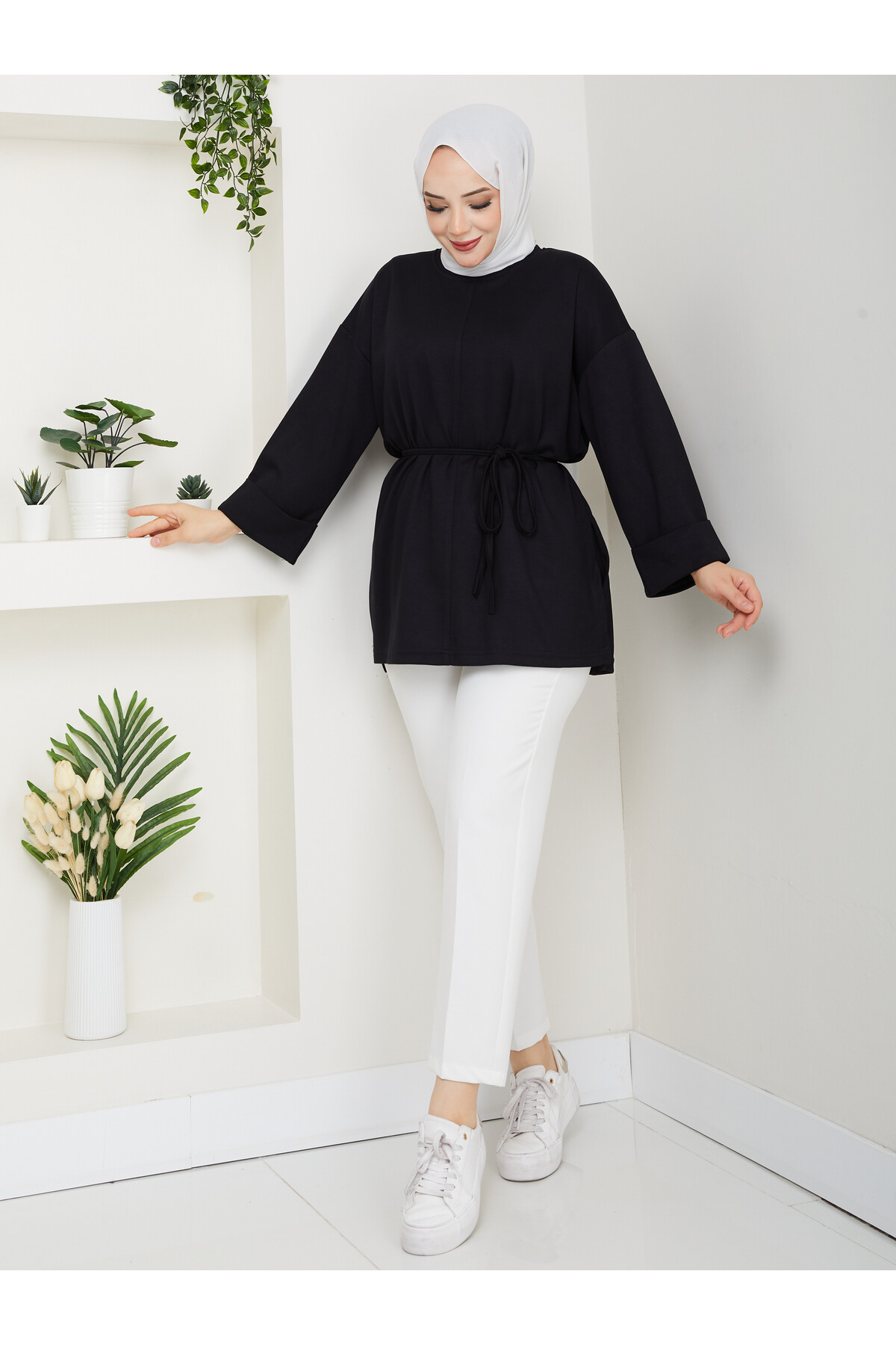 İP BAĞLAMALI  OYSHO YIRTMAÇLI TÜNİK -SİYAH