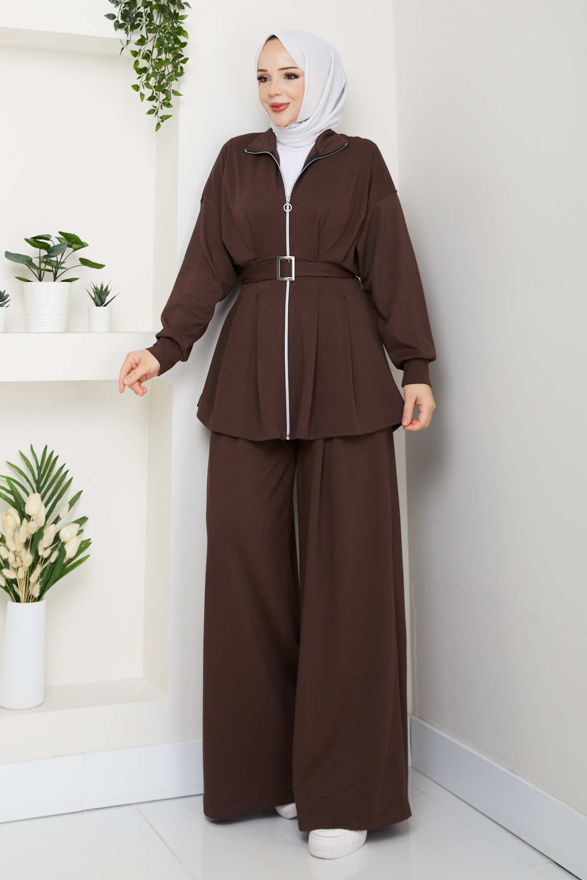Kemerli Bol Paça Takım Kahverengi