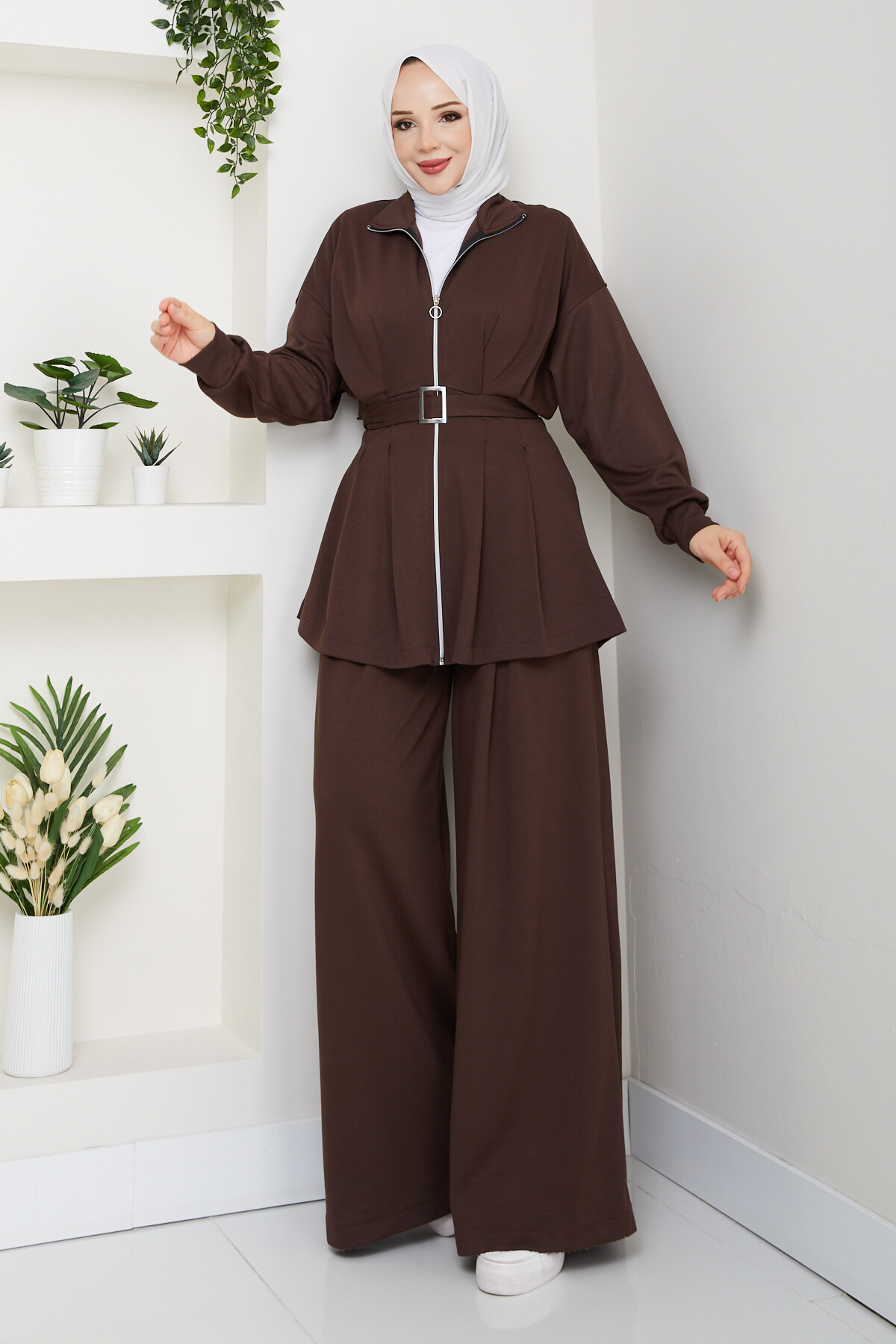 Kemerli Bol Paça Takım Kahverengi