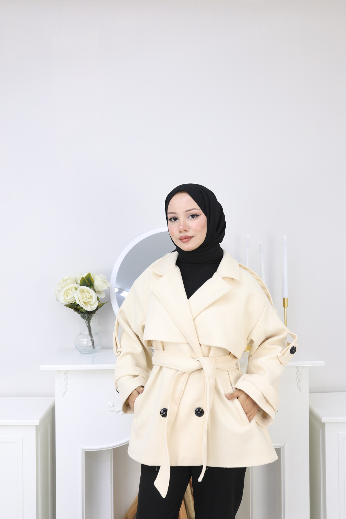 KISA TASARIM KABAN -KREM