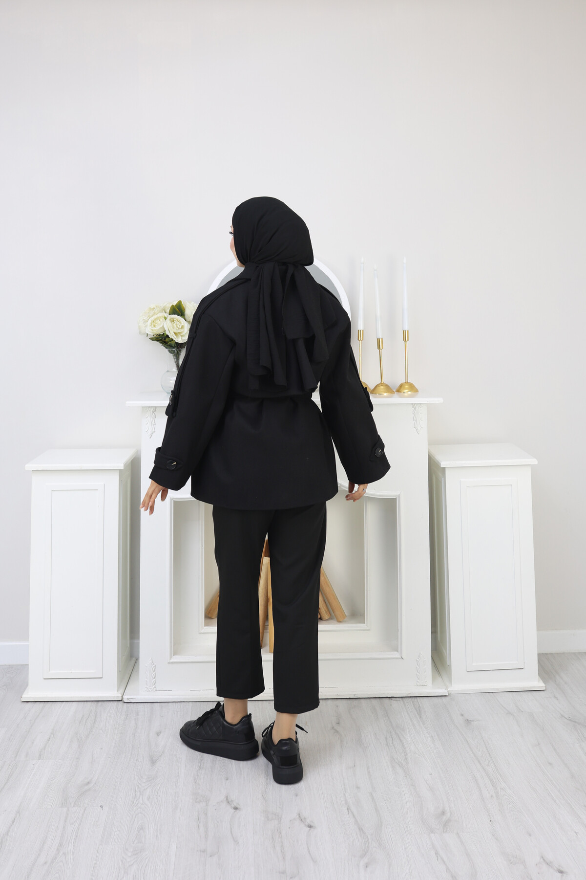 KISA TASARIM KABAN -SİYAH