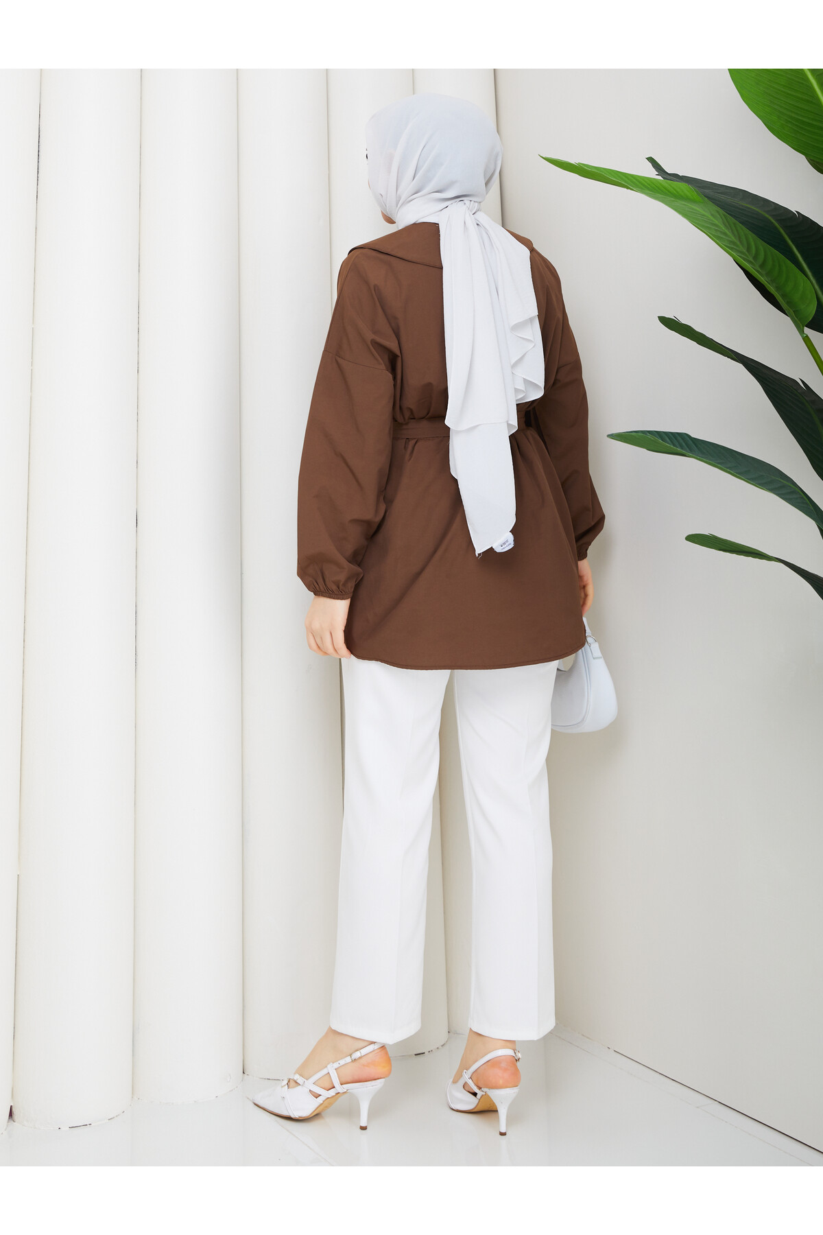 NERVÜRLÜ DENİZCİ YAKA GÖMLEK - ACI KAHVE