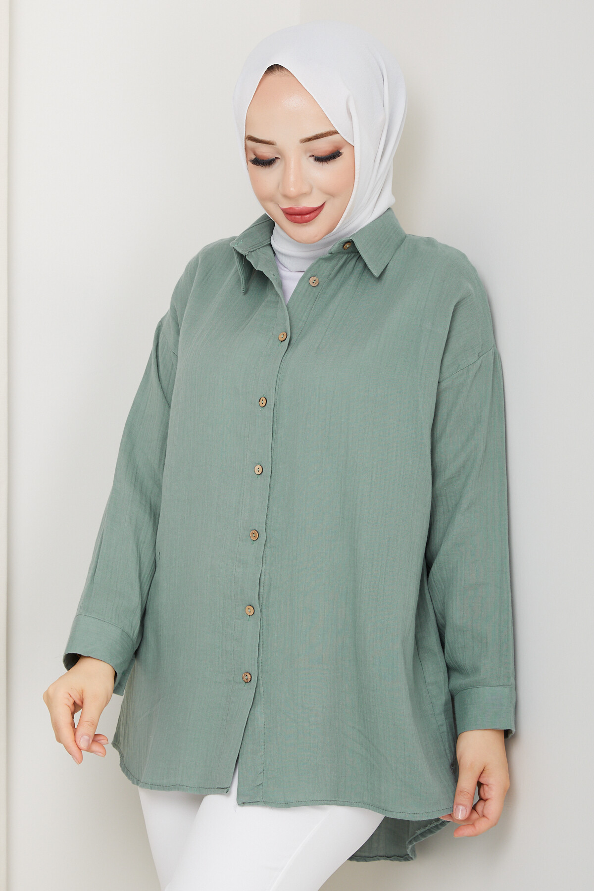 NV TAHTA DÜĞMELİ GÖMLEK-YEŞİL
