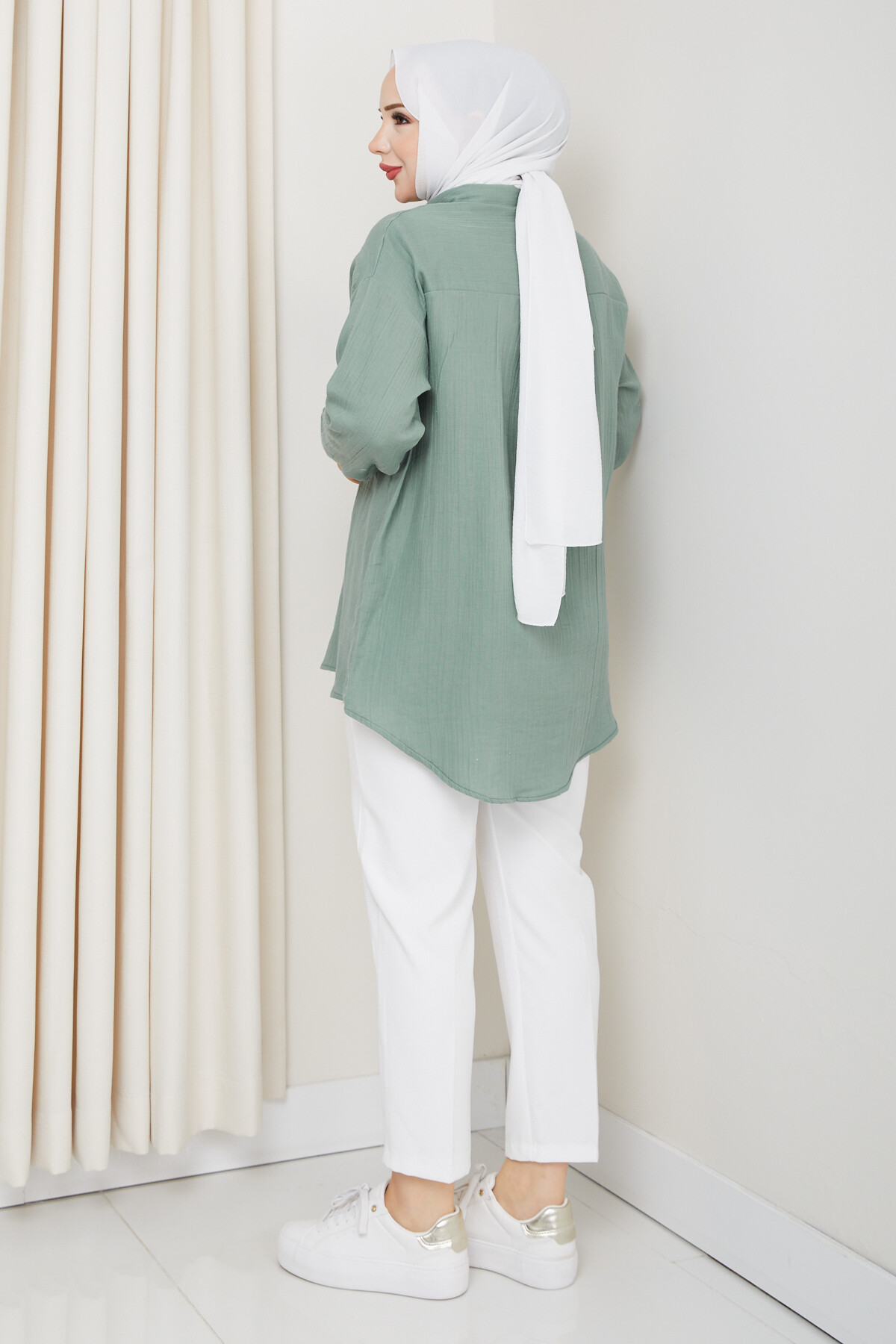 NV TAHTA DÜĞMELİ GÖMLEK-YEŞİL