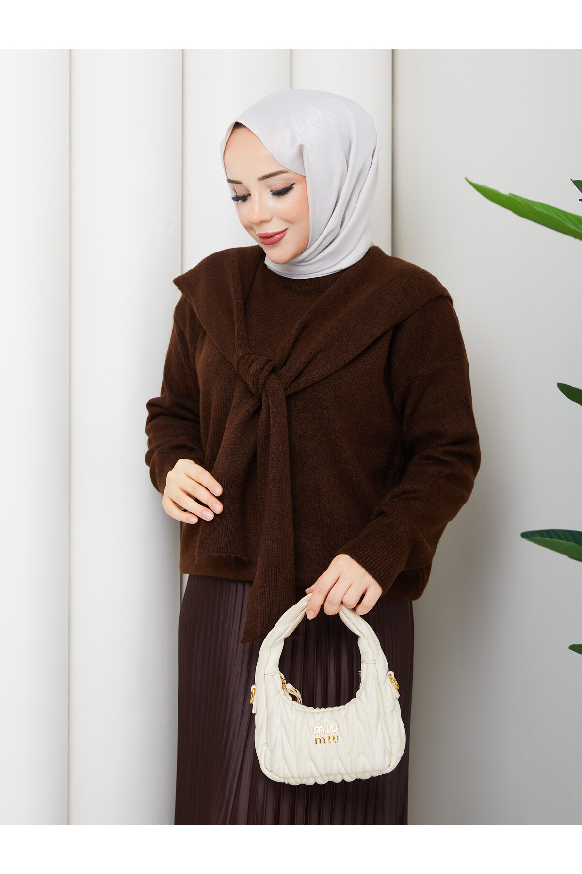 OMUZ ŞAL DETAYLI ETEKLİ KOMBİN - ACI KAHVE