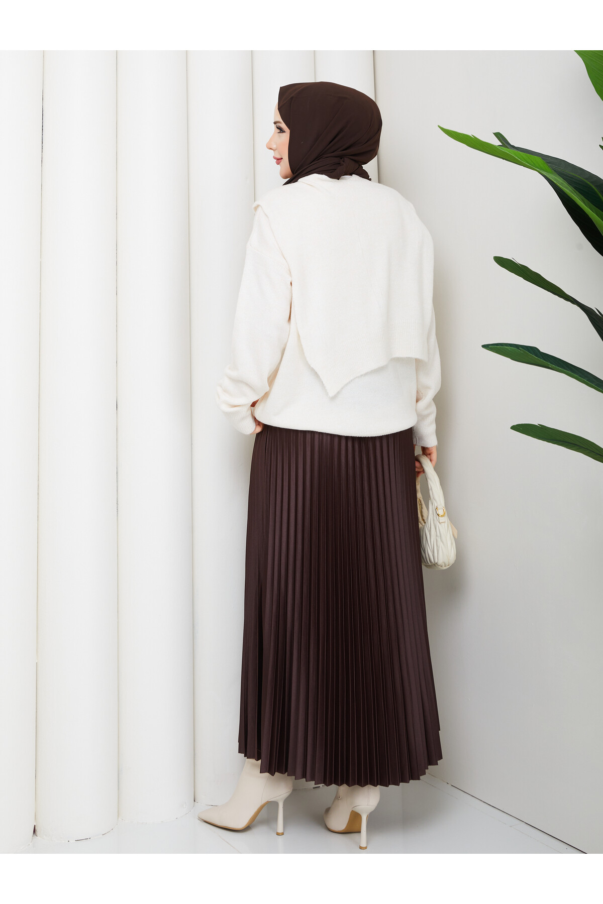 OMUZ ŞAL DETAYLI ETEKLİ KOMBİN - KREM