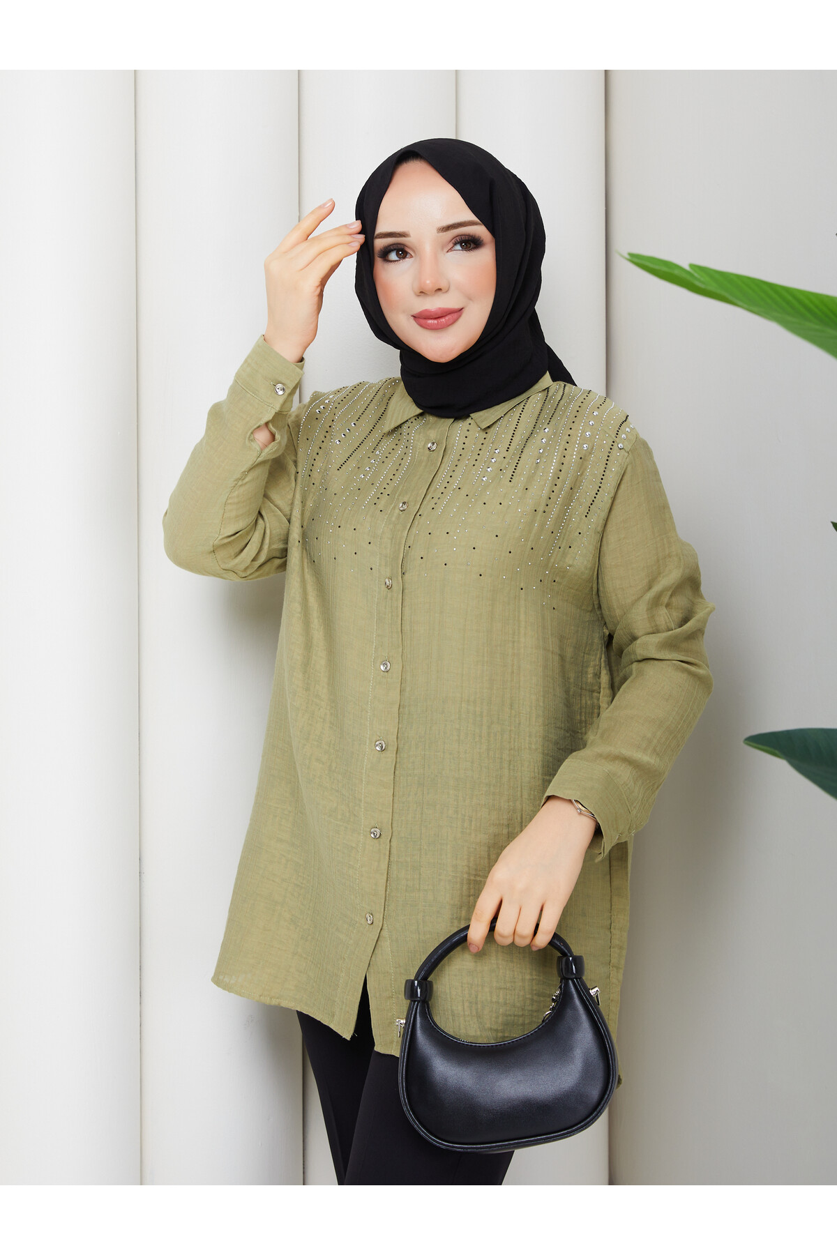 OMUZDAN TAŞ DETAYLI GÖMLEK - YEŞİL
