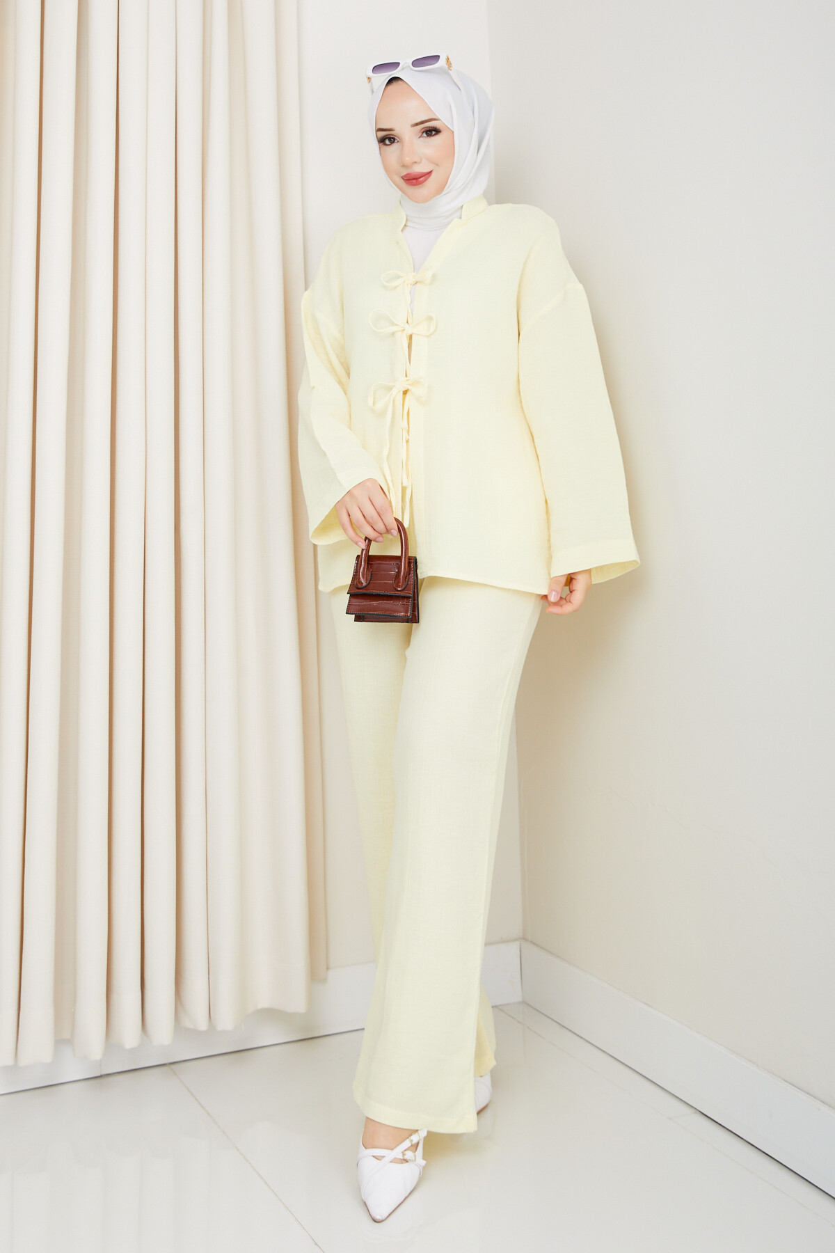 ÖN BAĞCIKLI TAKIM-SARI