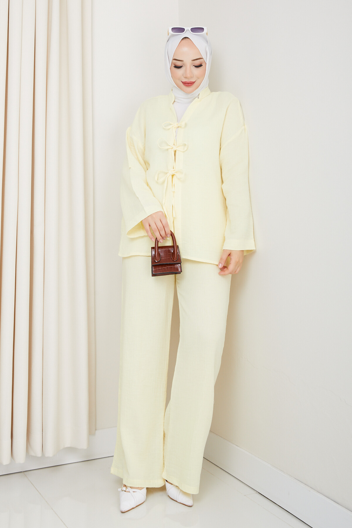 ÖN BAĞCIKLI TAKIM-SARI