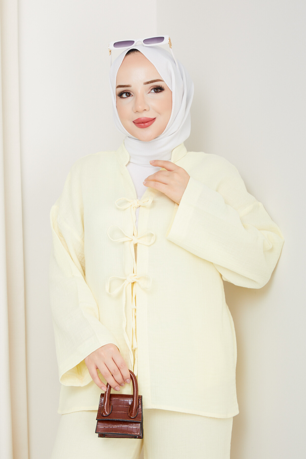 ÖN BAĞCIKLI TAKIM-SARI