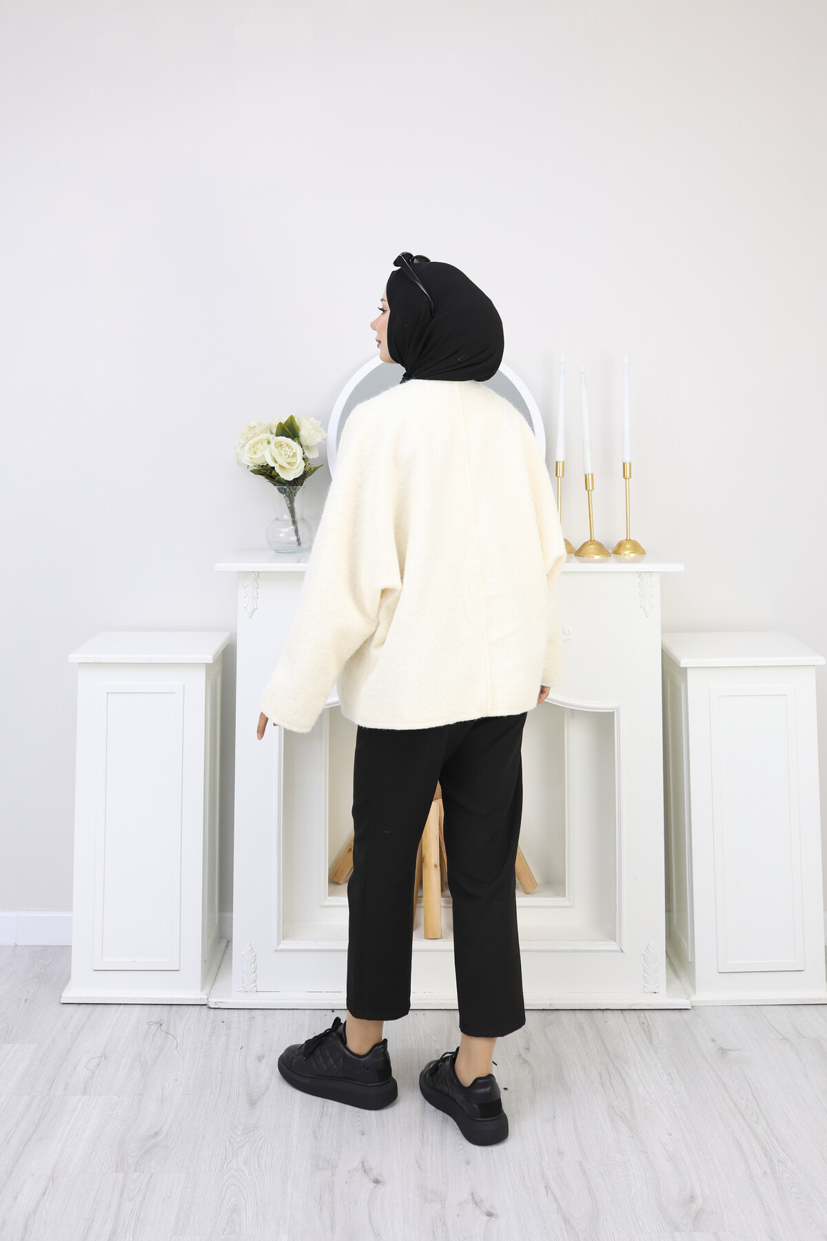 ÖNDEN BAĞLAMALI KAŞE CEKET-KREM