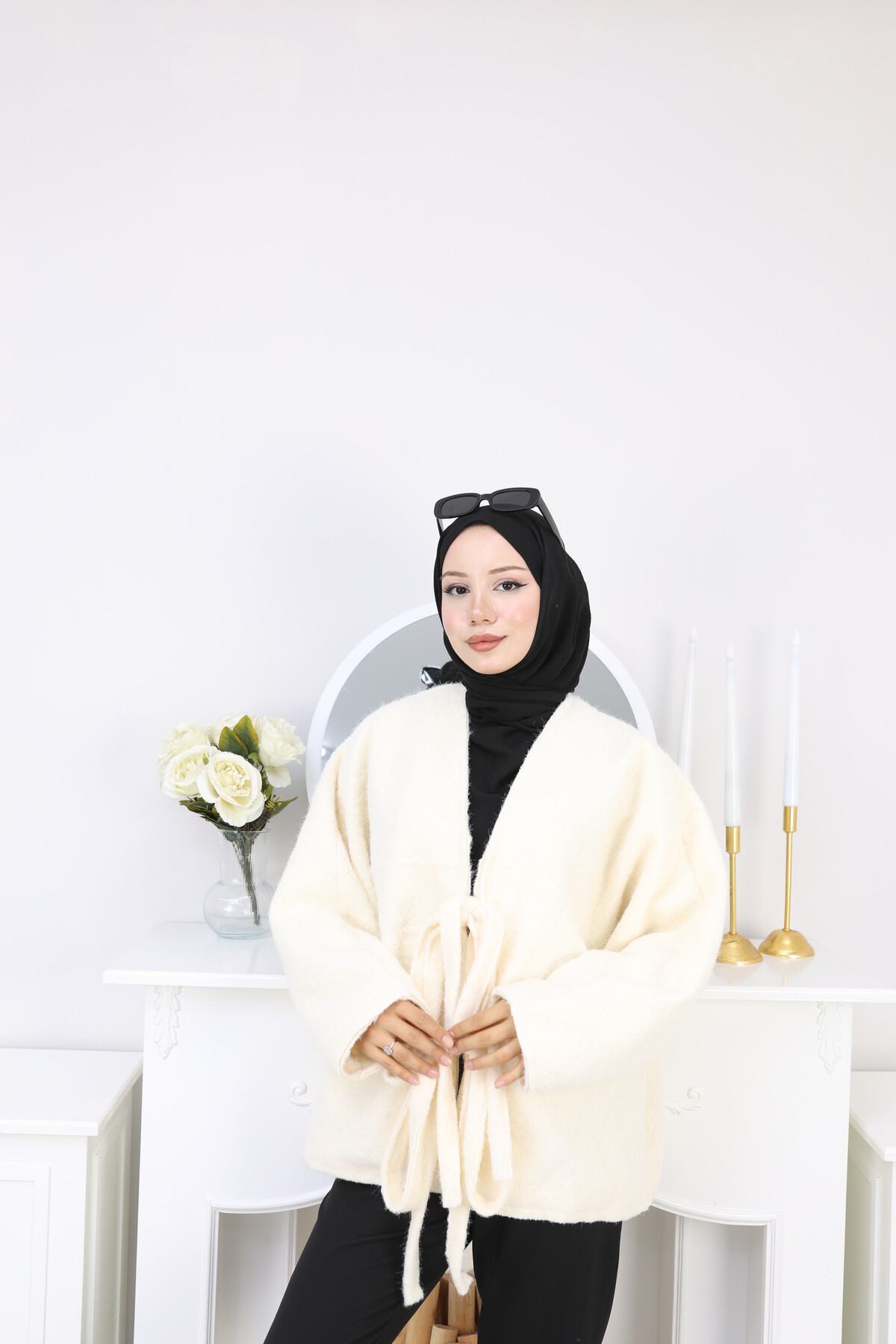 ÖNDEN BAĞLAMALI KAŞE CEKET-KREM