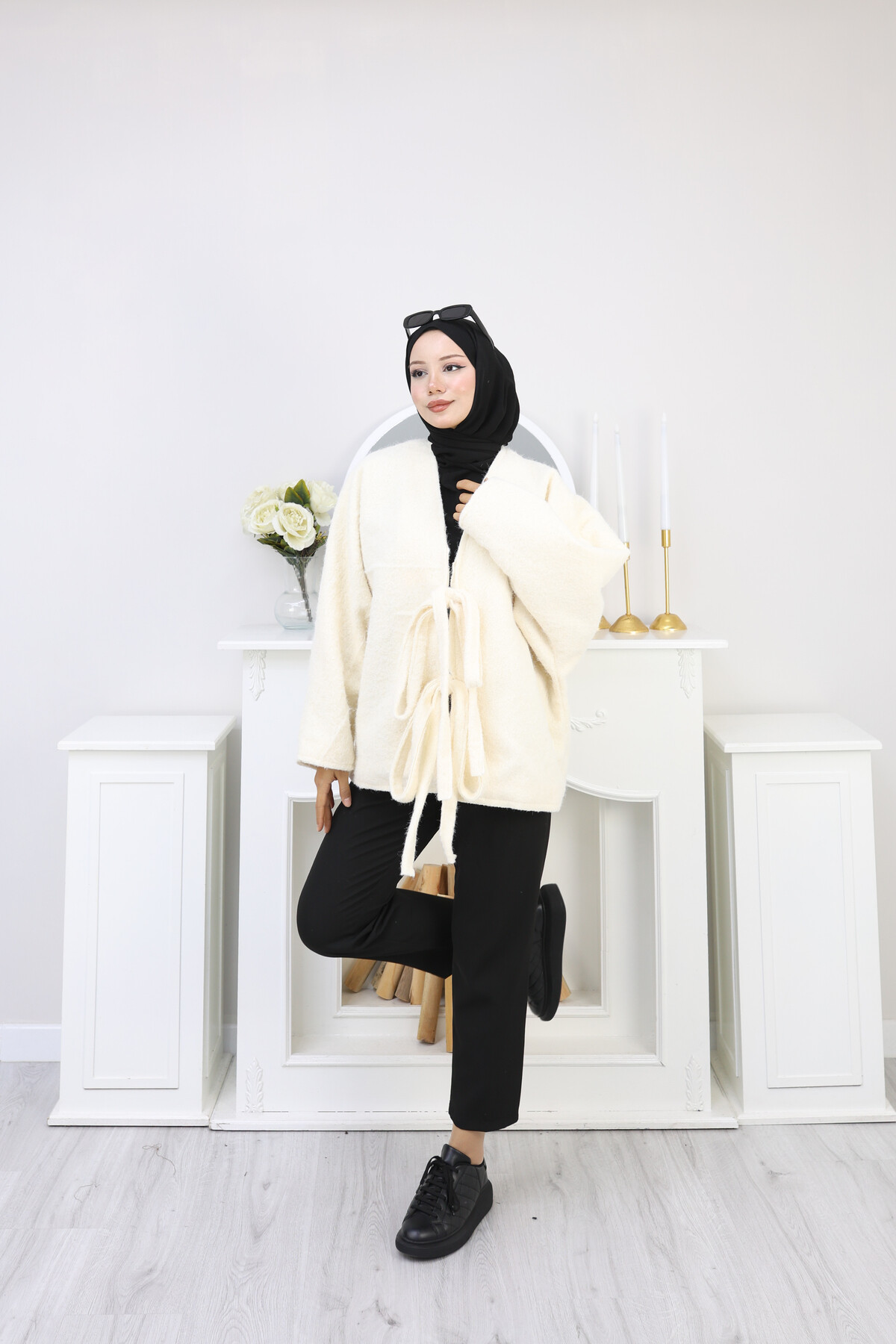 ÖNDEN BAĞLAMALI KAŞE CEKET-KREM